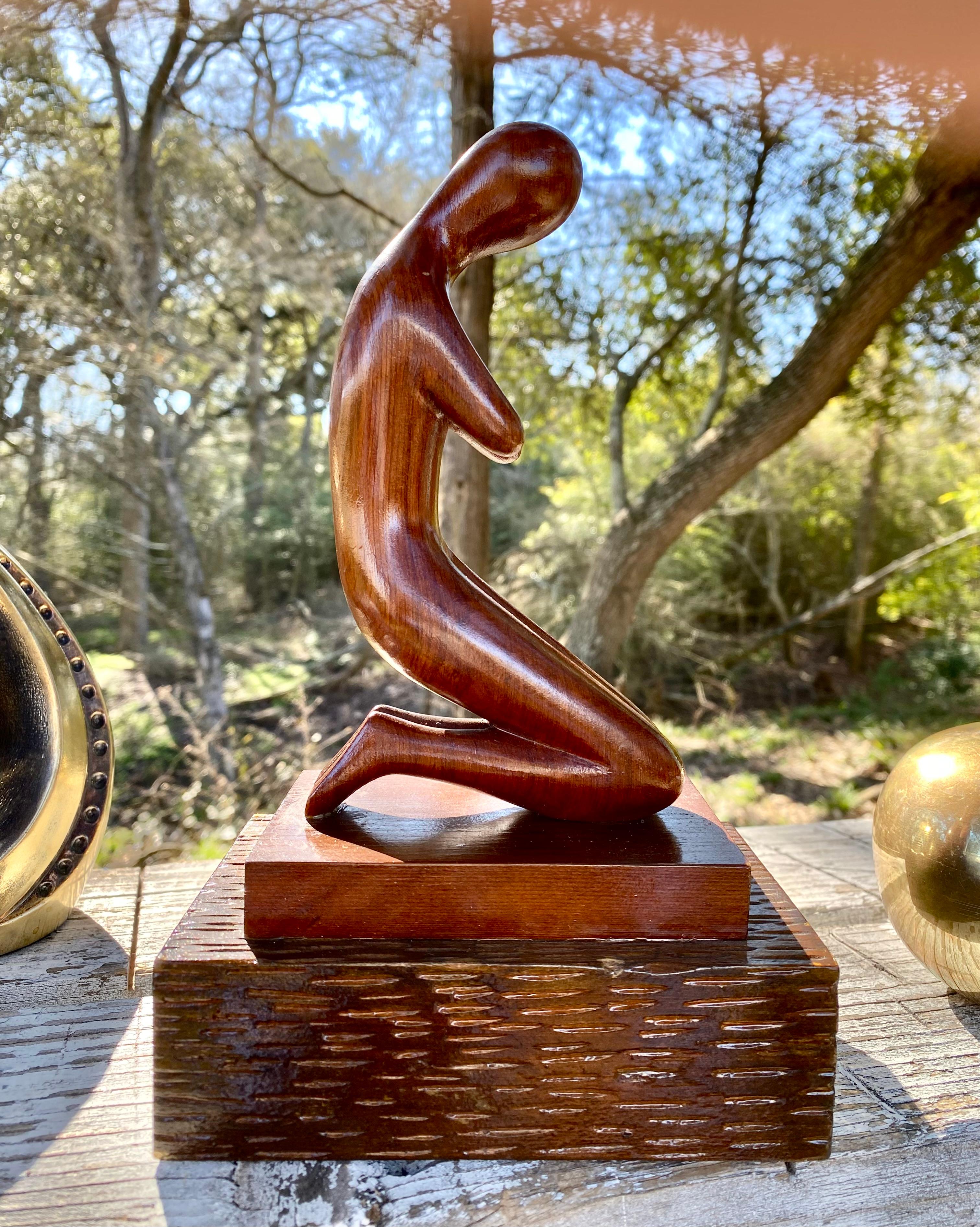 Scultura meditativa in legno intagliato di Viljo Aarnos (Finlandia) in vendita 3