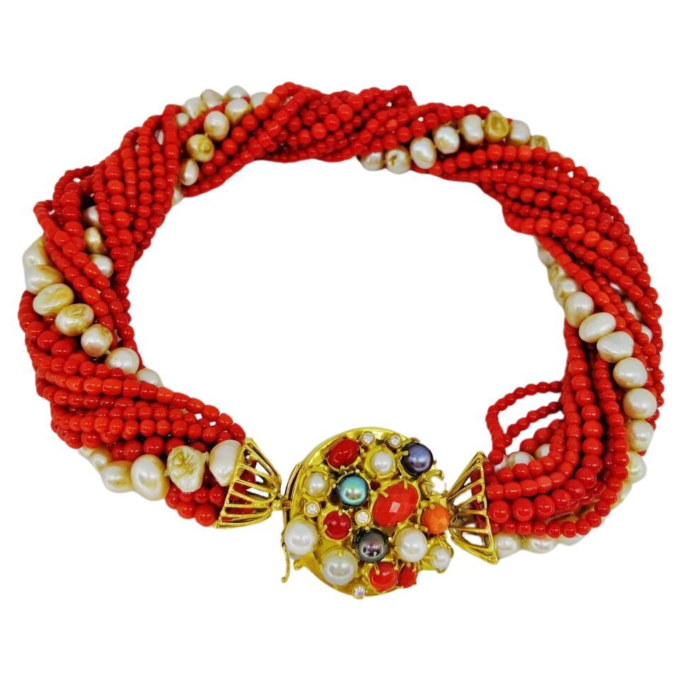 Mediterranean Chiaka Koralle Birnen 18k Gelbgold Halskette (Perle) im Angebot