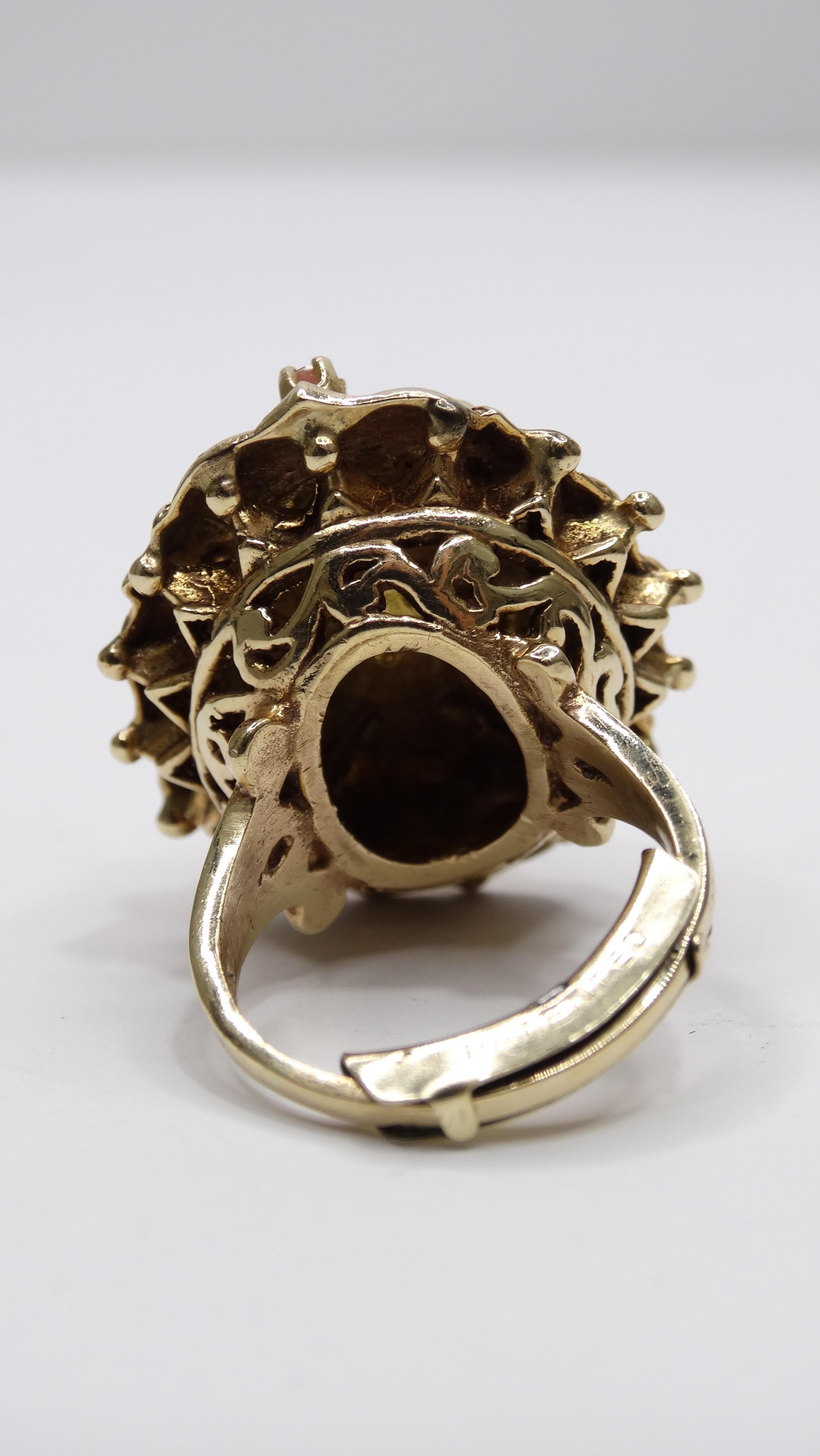 Mediterrane Koralle 14k Gold Cocktail-Ring mit Diamanten Damen im Angebot
