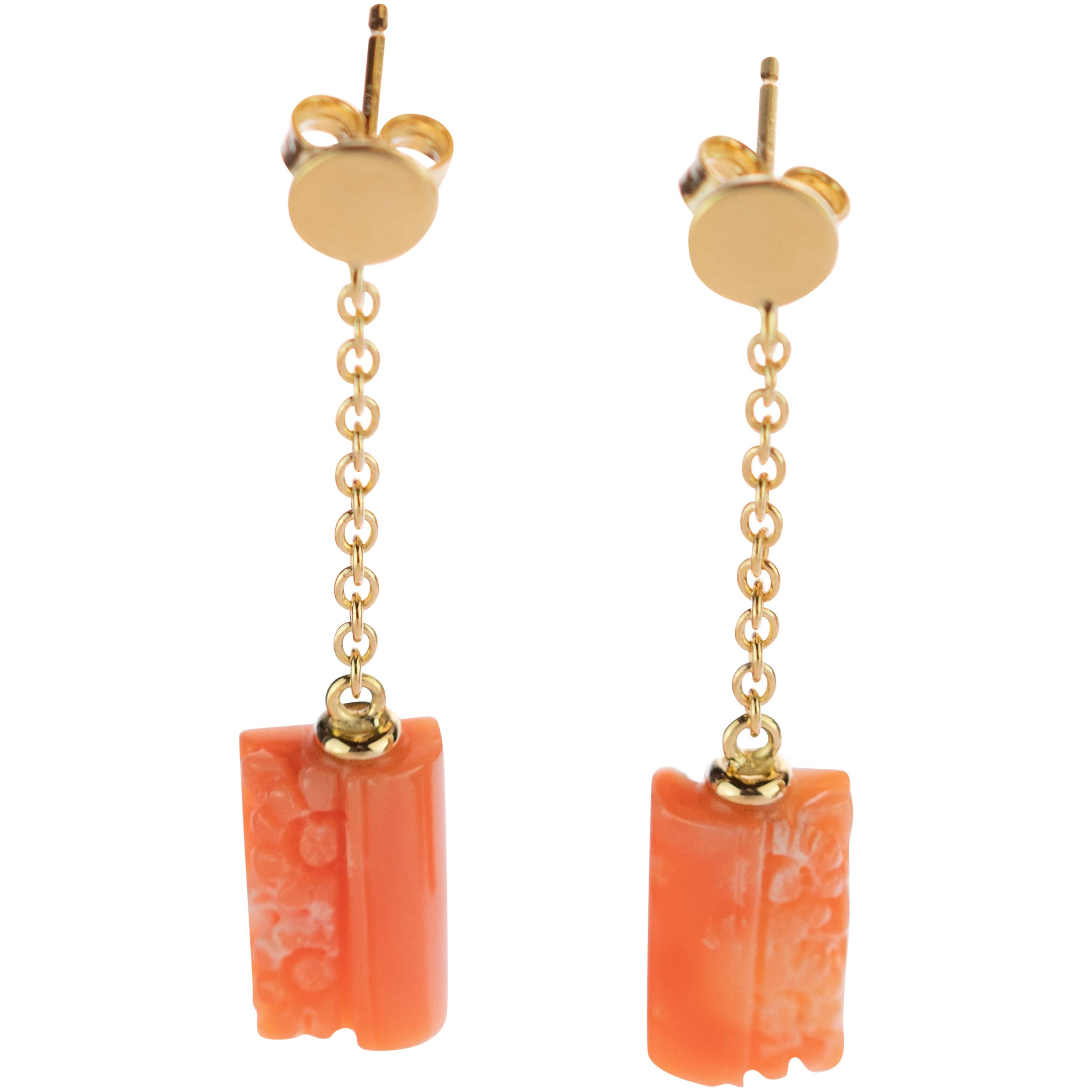 Mediterranean Coral Carved Rectangular 18 Karat Gold Chain Drop Flower Earrings For Sale