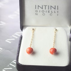 Mediterranean Coral Strawberry 18 Karat Gold Chain Drop Chic Cocktail Earrings