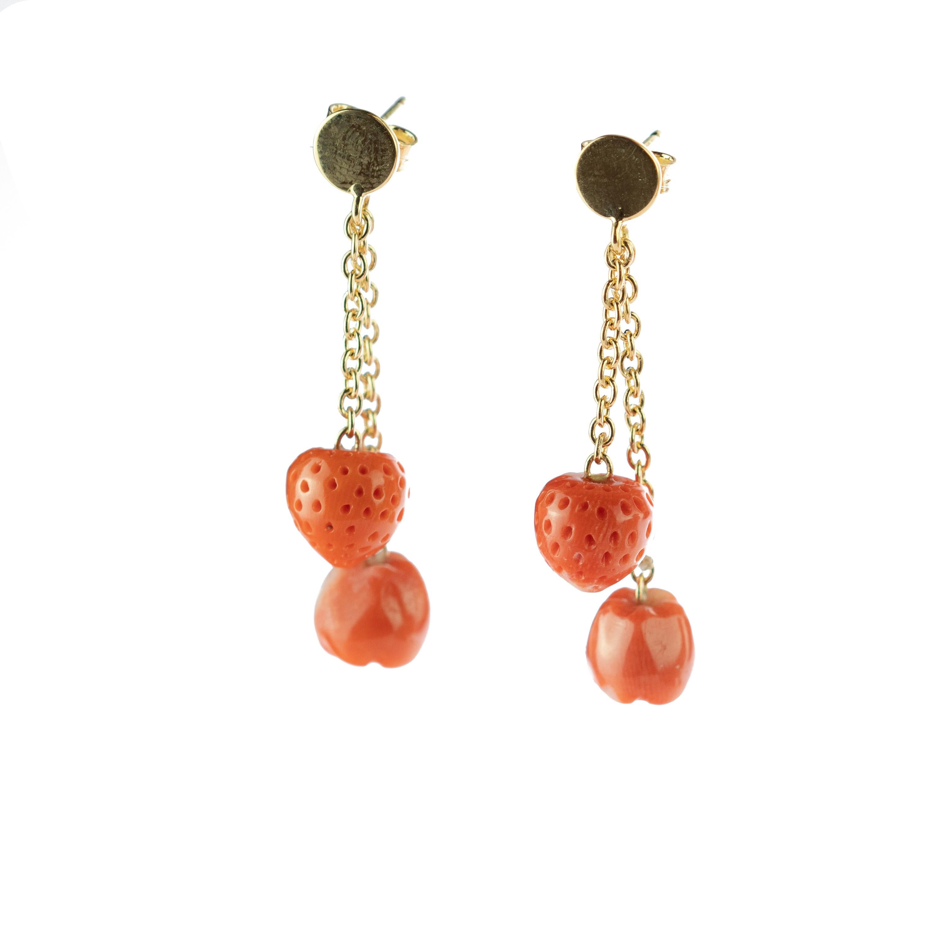 Mediterranean Coral Strawberry Apple 18 Karat Gold Chain Drop Cocktail Earrings For Sale 1