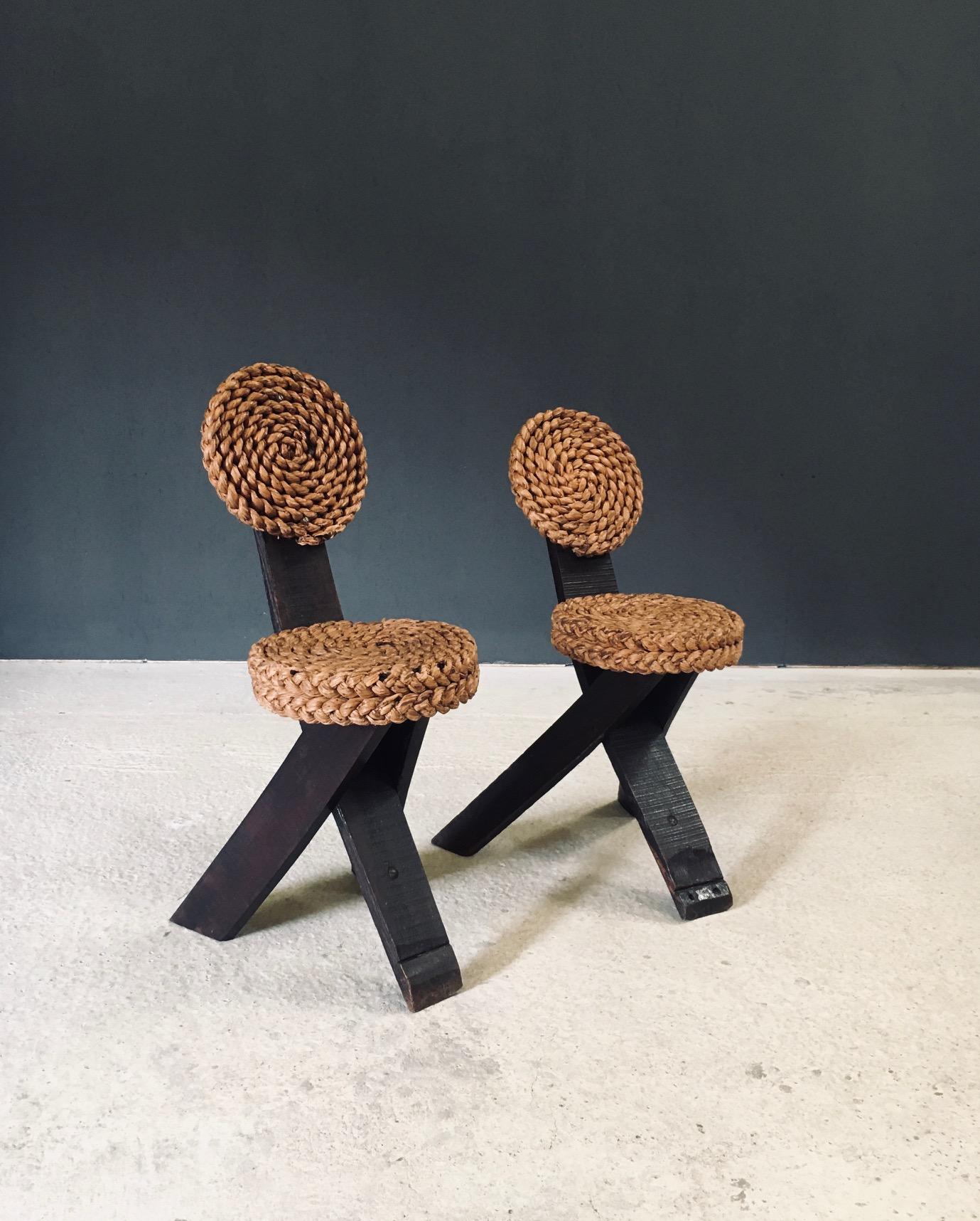 Mid-Century moderno Mediterranean Design Tripod Side Chairs Stools by Audoux Minet, France 1950's in vendita