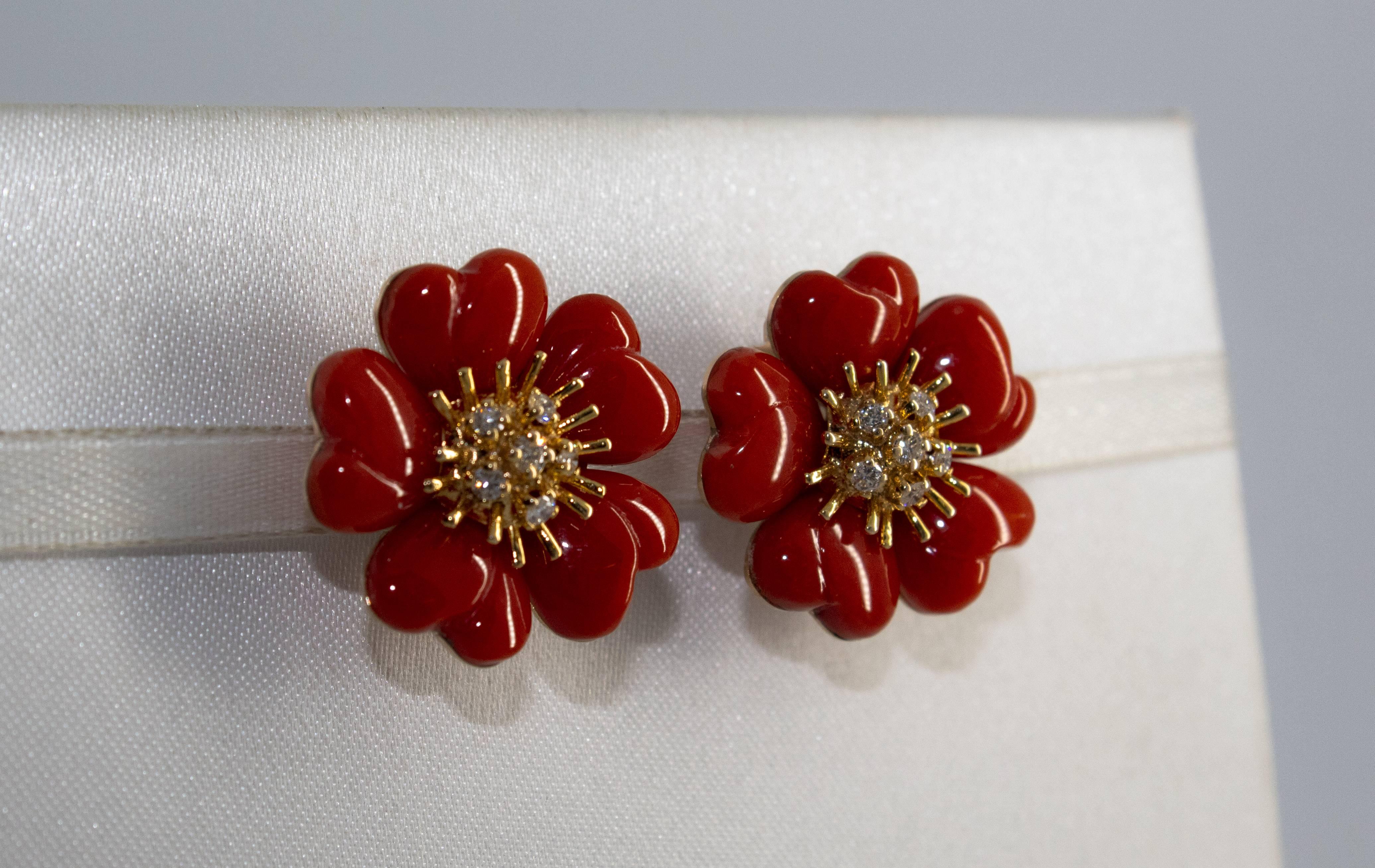 Mediterranean Red Coral 0.40 Carat Diamond Yellow Gold Clip-On Flowers Earrings 1