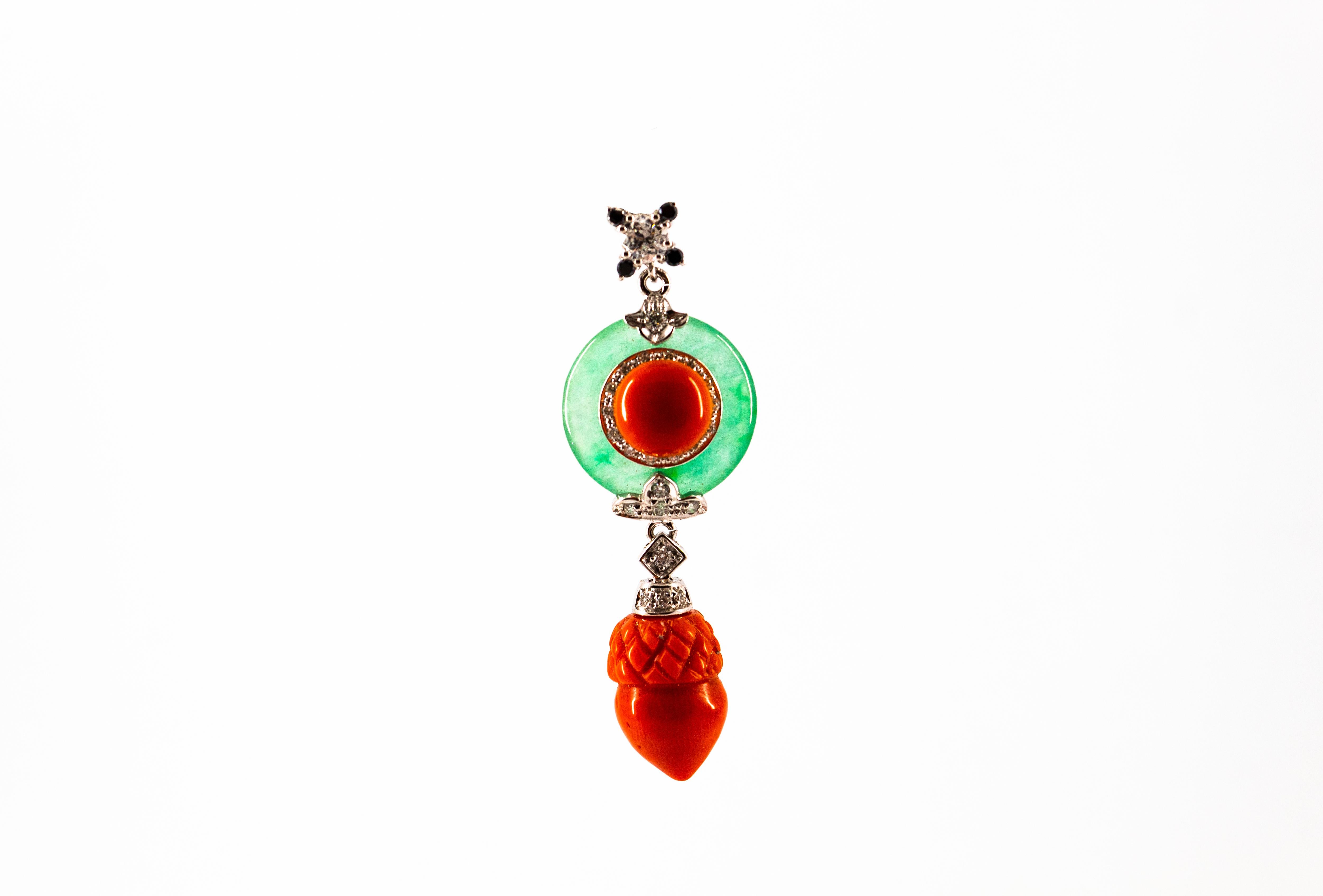 Art Deco Mediterranean Red Coral 0.42 Carat White Black Diamond Jade White Gold Necklace For Sale