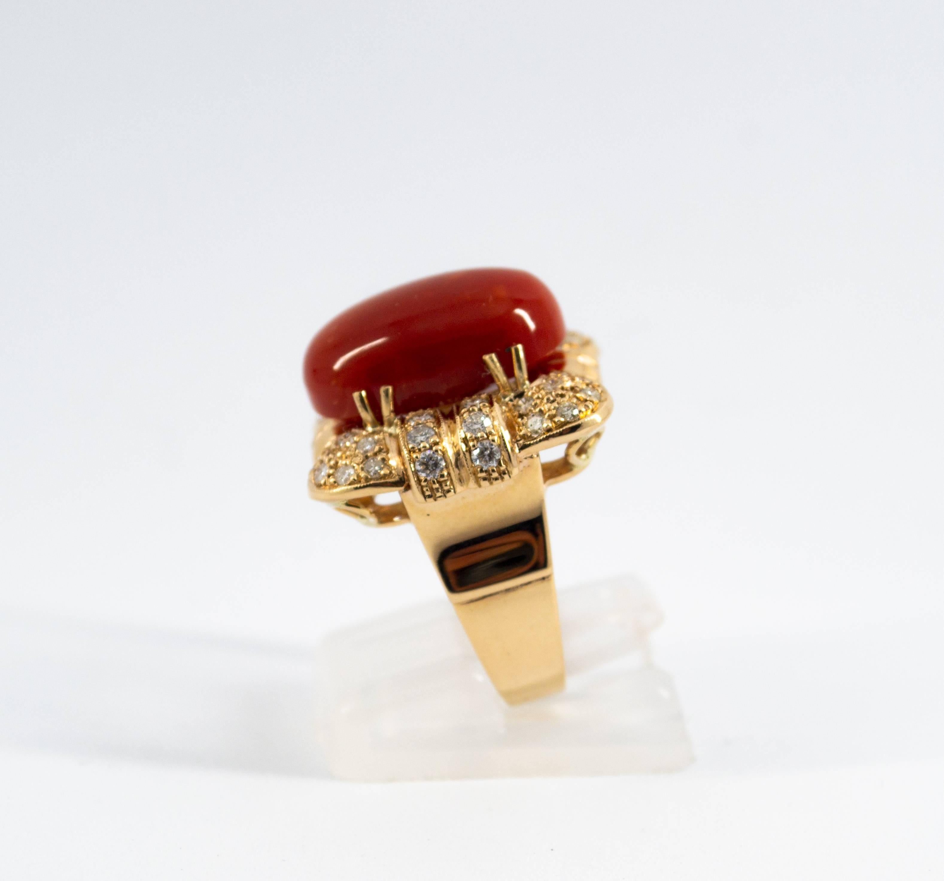 Mediterranean Red Coral 0.70 Carat White Diamond Yellow Gold Cocktail Ring In New Condition In Naples, IT