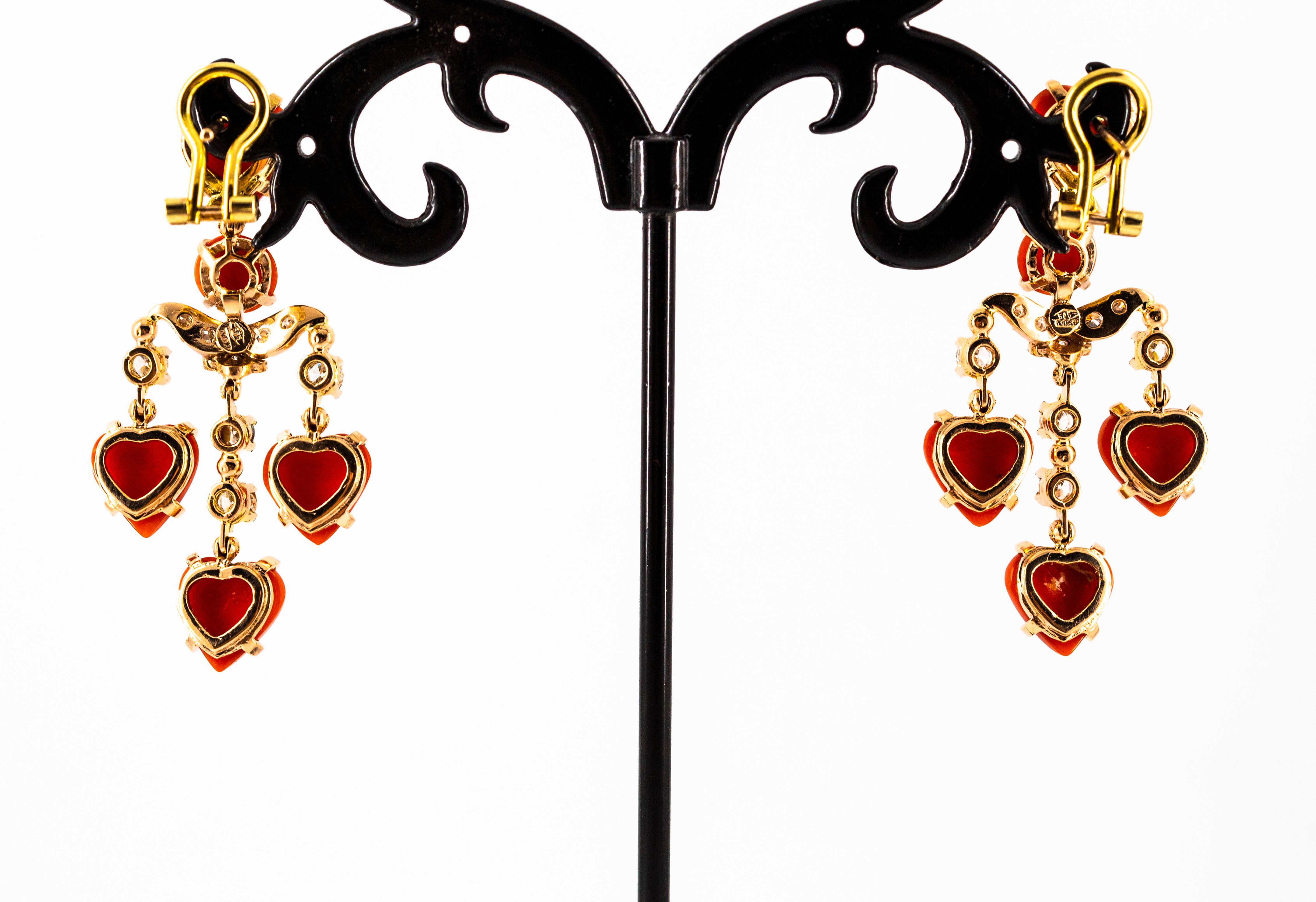 Pendientes de clip de oro amarillo con diamante blanco y coral rojo del Mediterráneo de 0,90 quilates en venta 7