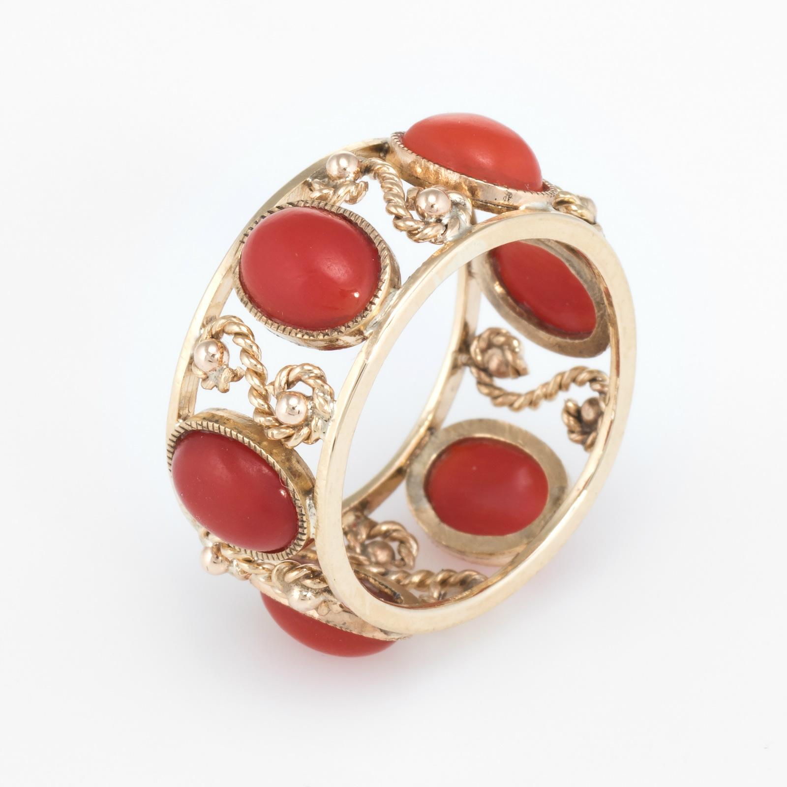 Mediterraner roter Koralle Ewigkeitsring Vintage 14k Gelbgold Nachlass fein (Moderne)