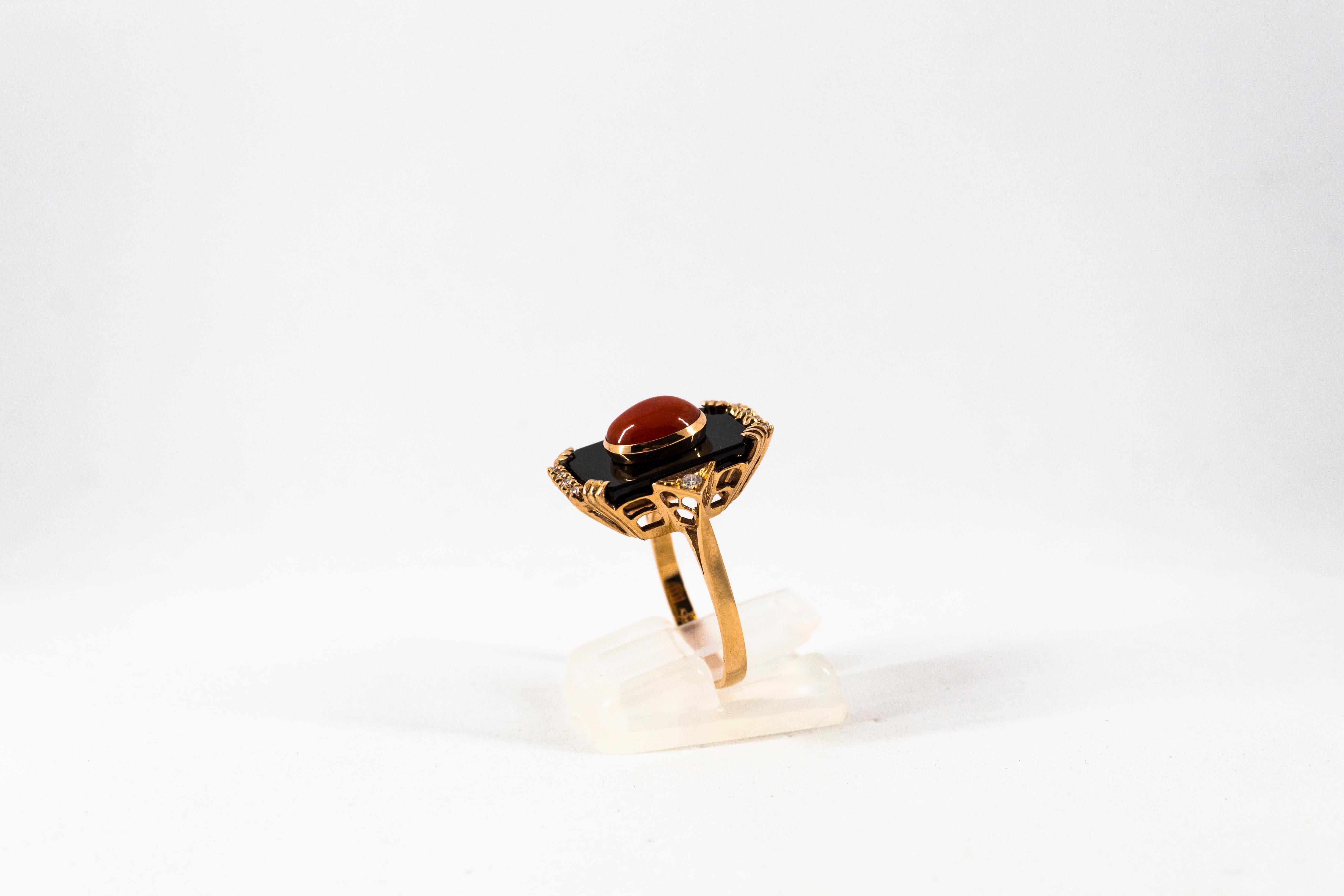 Mediterranean Red Coral Onyx 0.18 Carat White Diamond Yellow Gold Cocktail Ring In New Condition In Naples, IT
