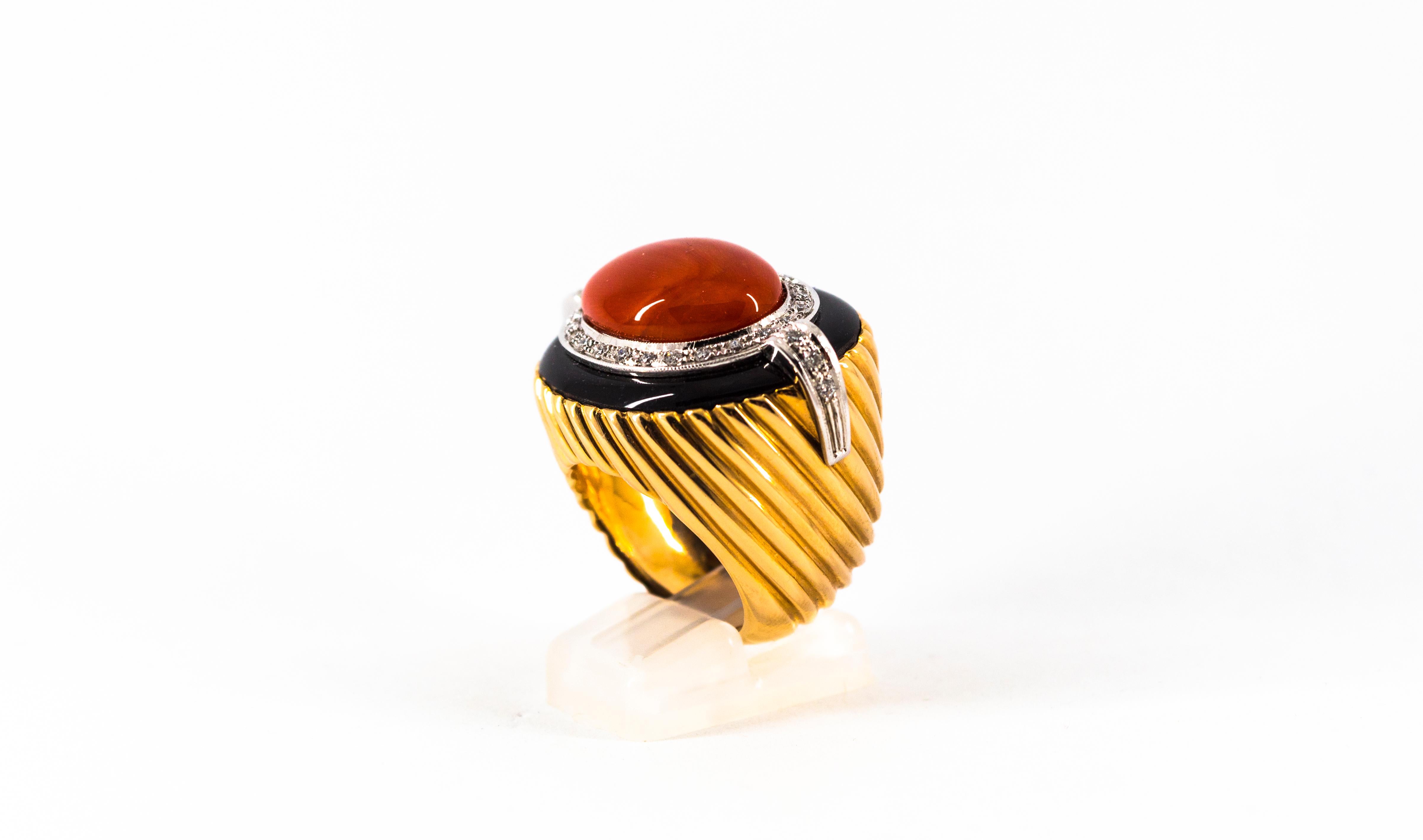 Mediterranean Red Coral Onyx 0.50 Carat White Diamond Yellow Gold Cocktail Ring In New Condition In Naples, IT