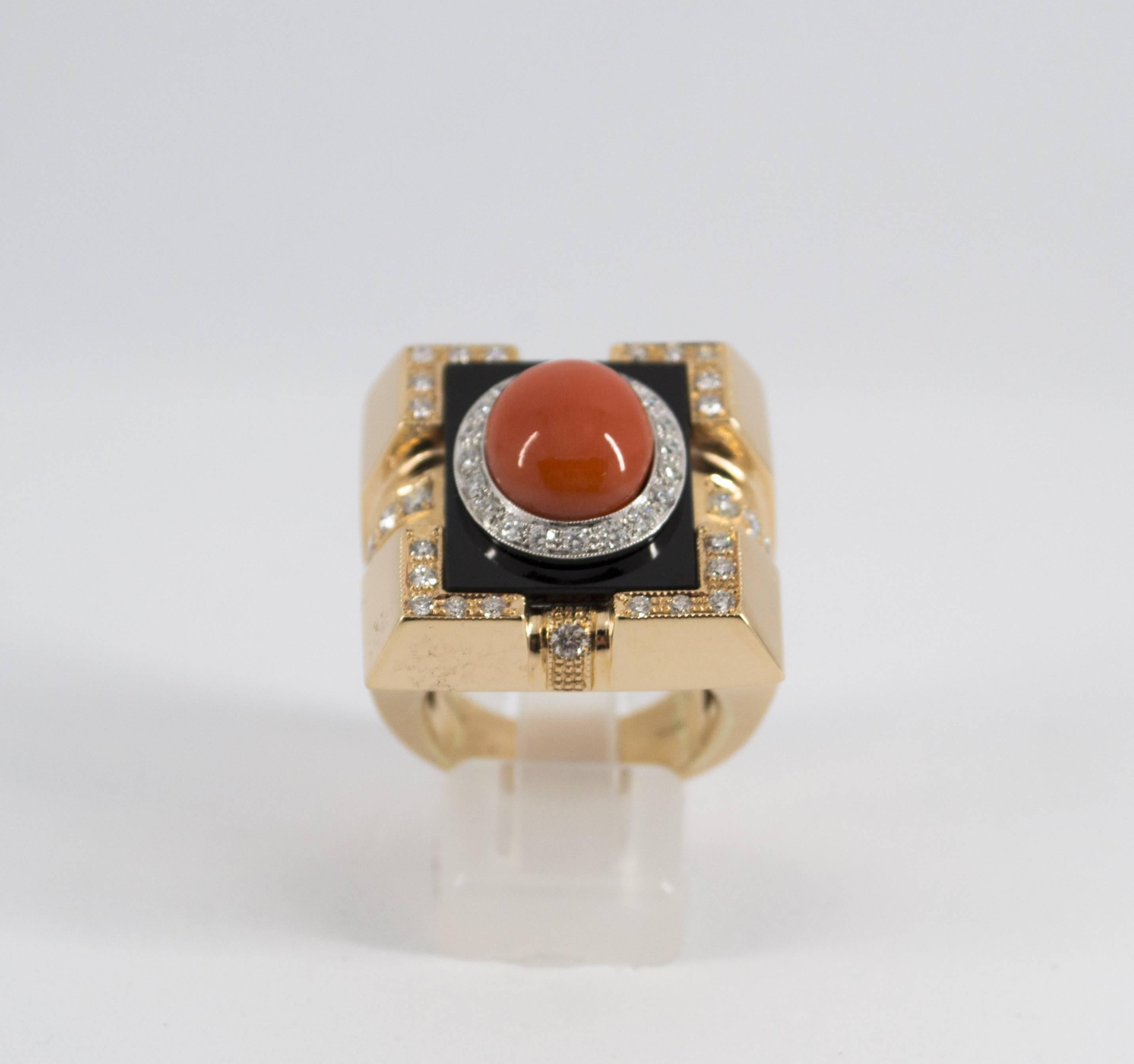 Mediterranean Red Coral Onyx  Diamond Yellow Gold Cocktail Ring In New Condition In Naples, IT