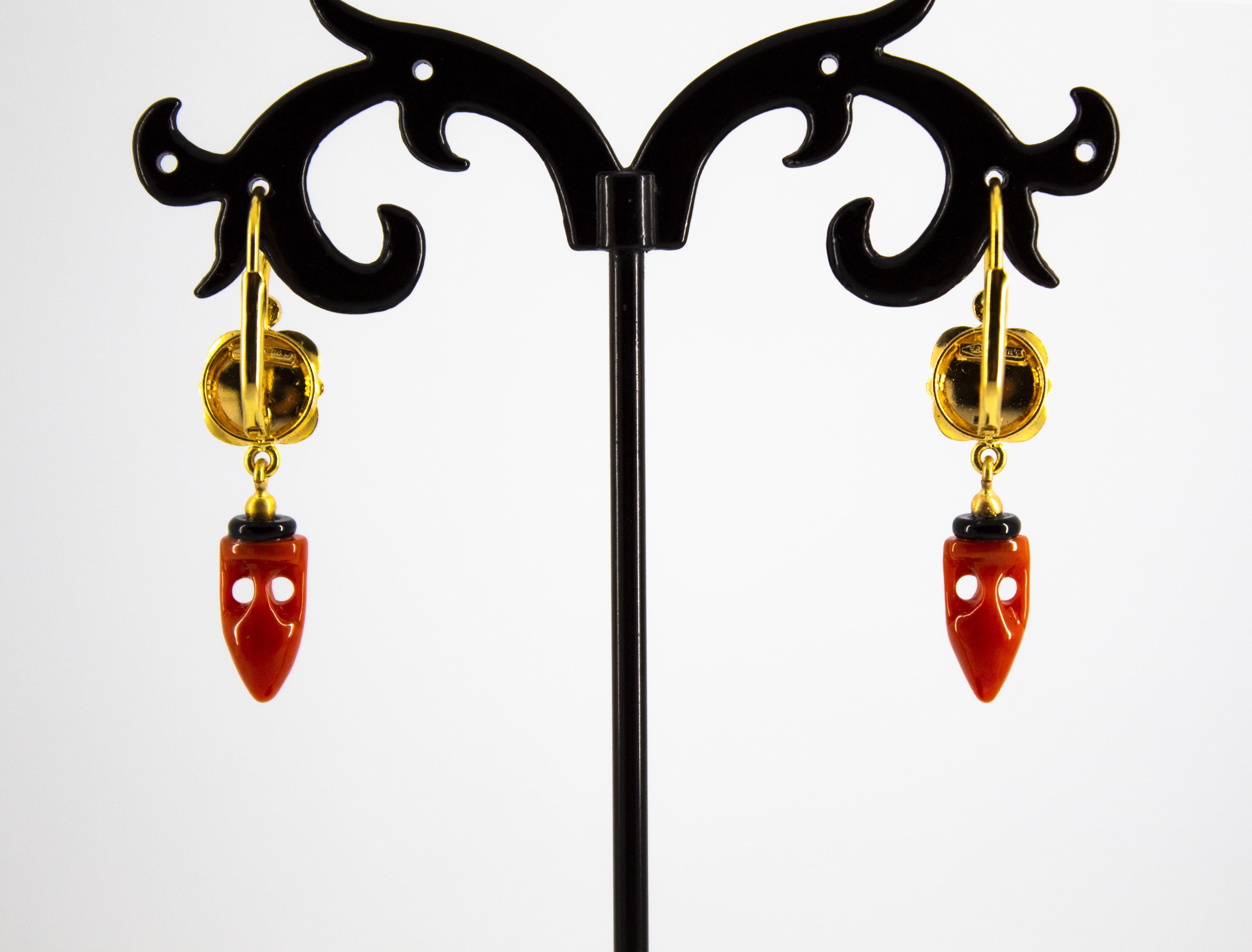 Mediterranean Red Coral Onyx Yellow Gold Lever-Back 