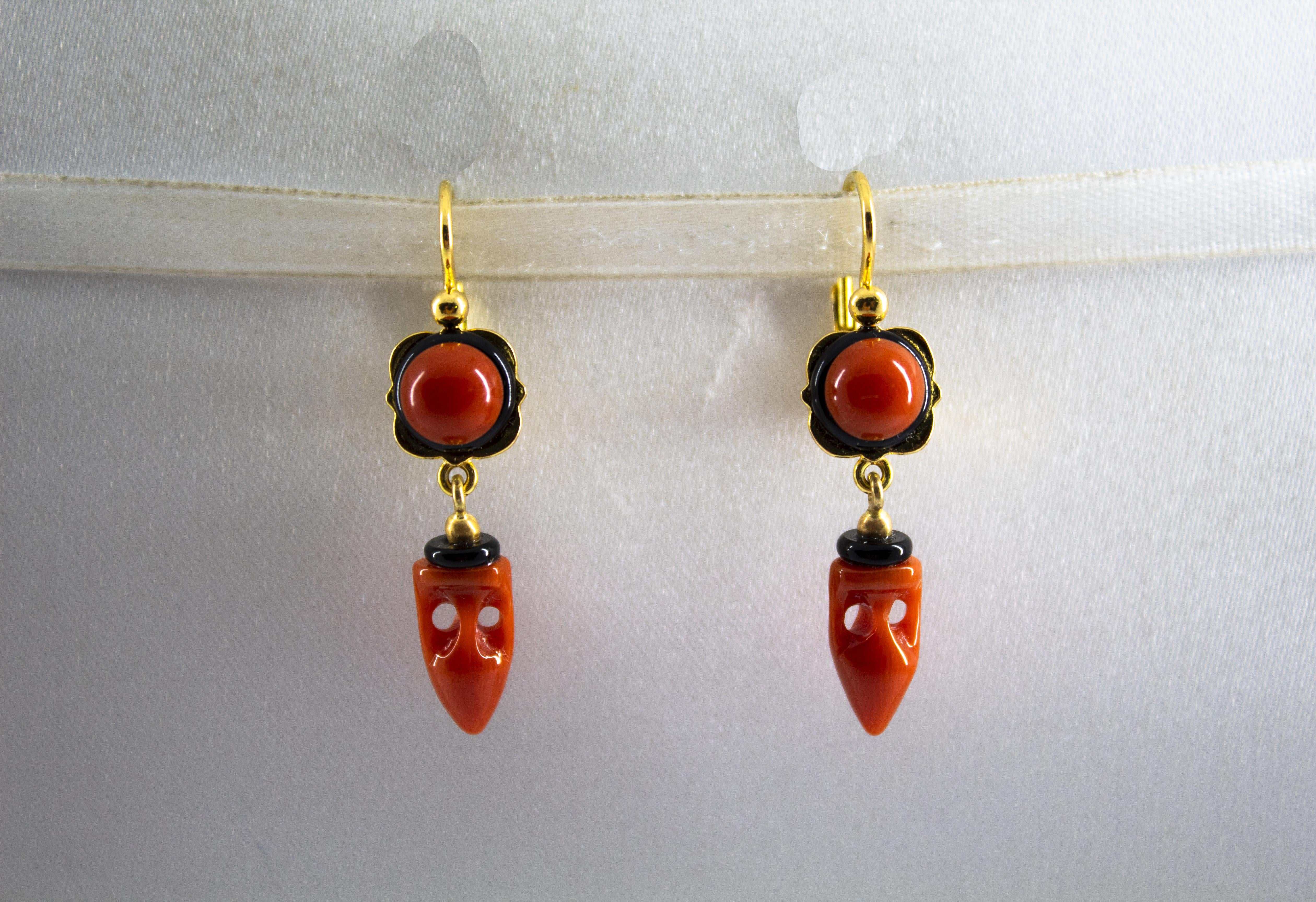 These Earrings are made of 14K Yellow Gold.
These Earrings have Red Mediterranean (Sardinia, Italy) Coral.
These Earrings have also Onyx.
We're a workshop so every piece is handmade, customizable and resizable.