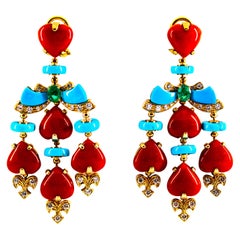 Clips d'oreilles en or jaune avec corail rouge méditerranéen, turquoise, émeraude et diamant