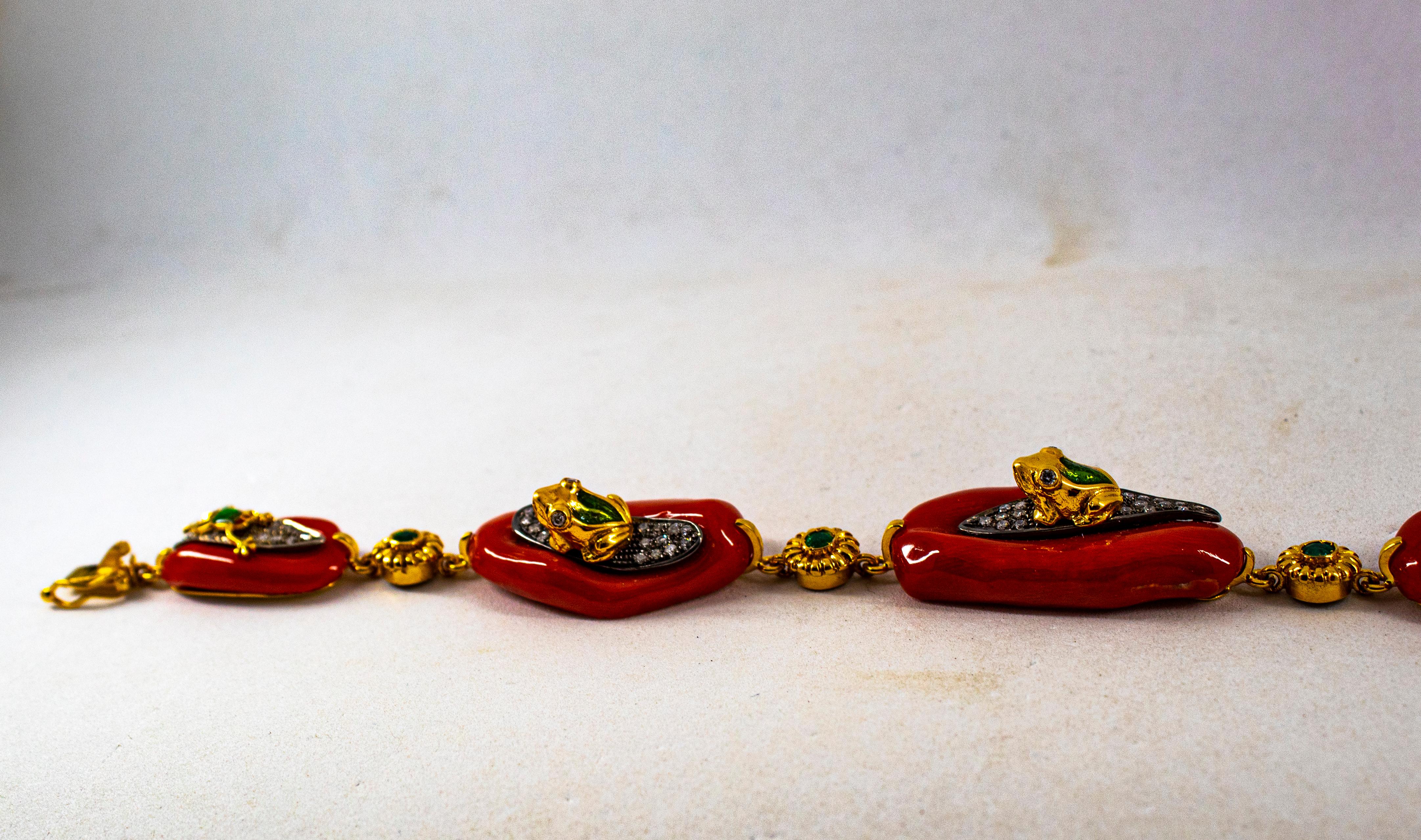 Mediterranean Red Coral White Diamond Emerald Enamel Yellow Gold Frogs Bracelet In New Condition In Naples, IT
