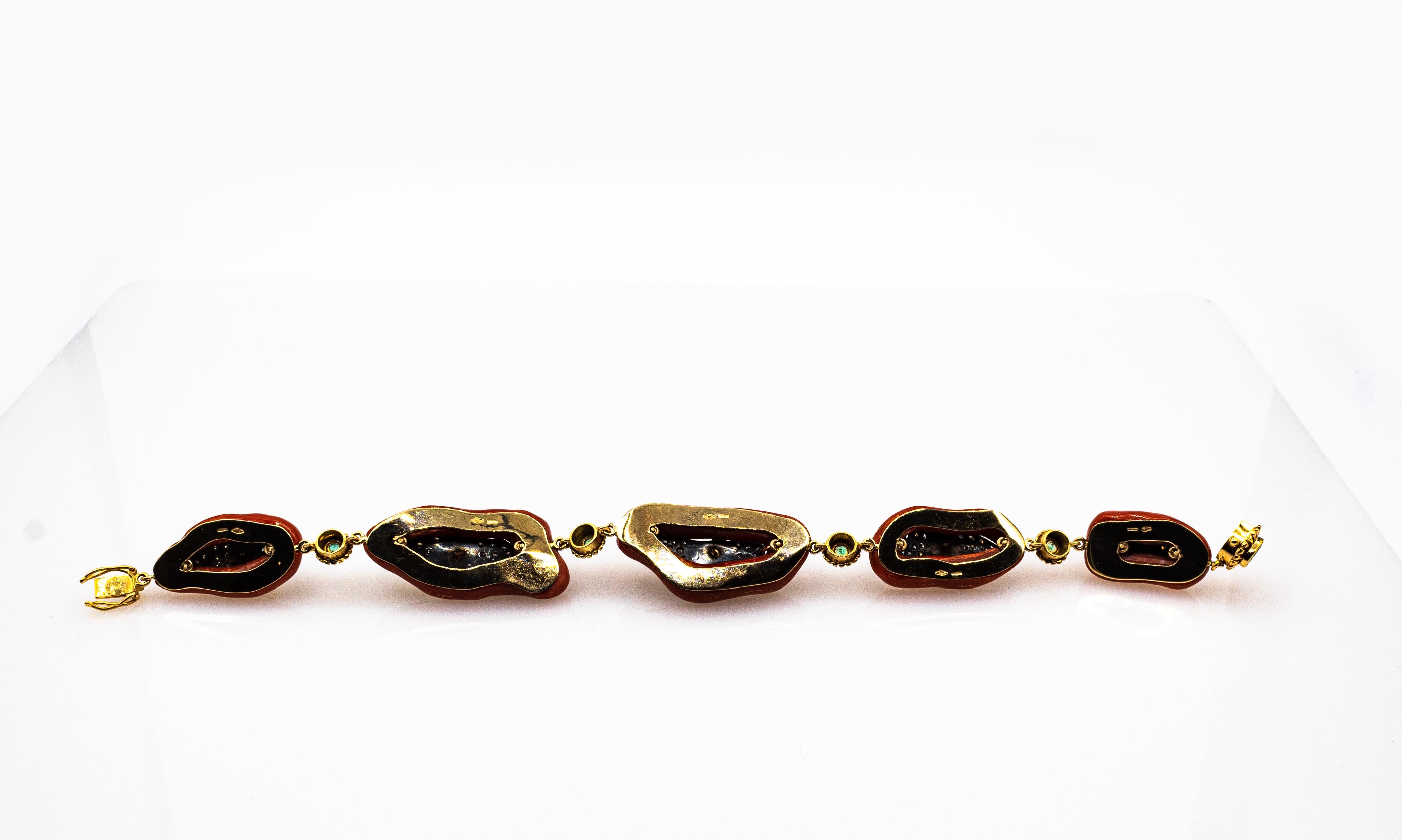 Bracelet grenouilles méditerranéennes en corail rouge, diamant blanc, émeraude, émail et or jaune Unisexe en vente