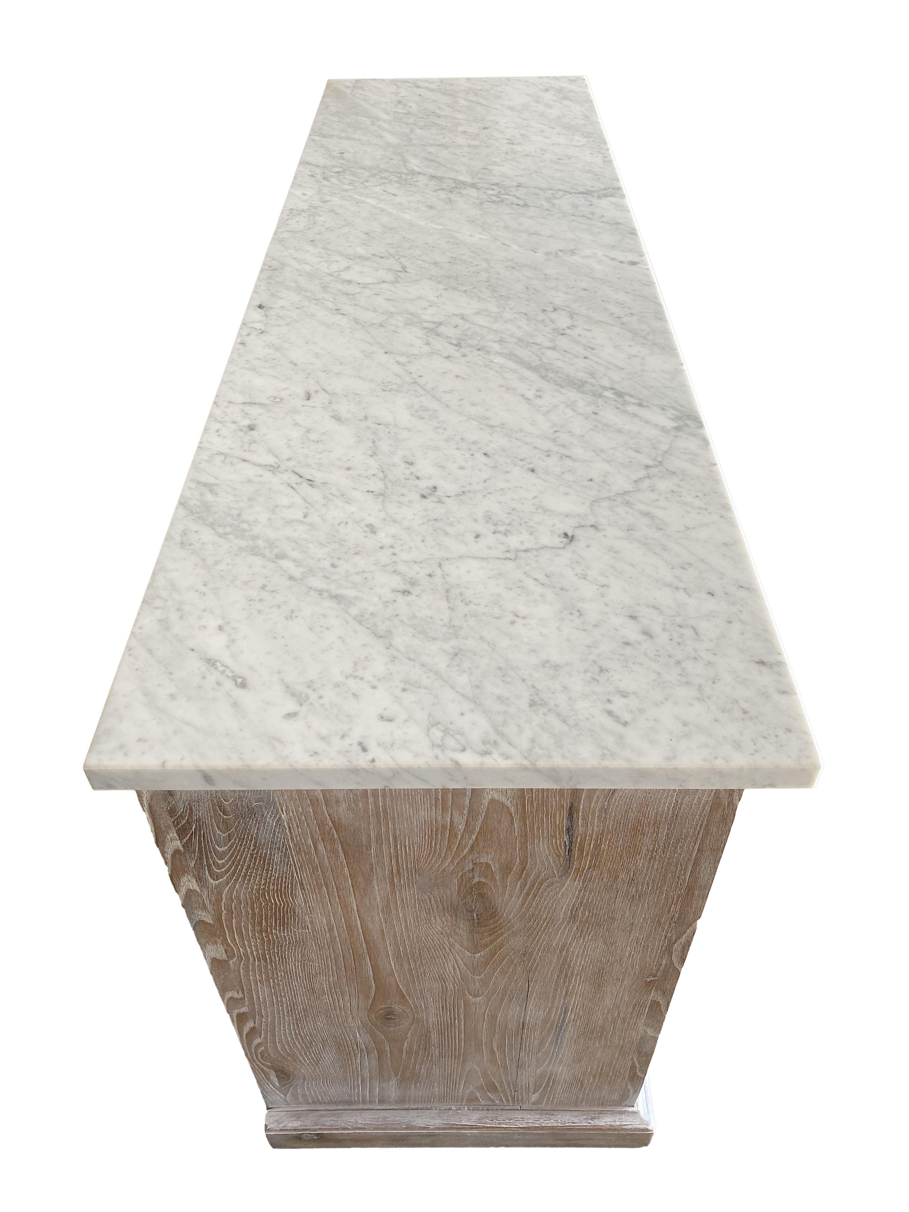 Meuble de rangement de style méditerranéen ALPI finition Dolomiti et marbre de Carrare, tailles en option en vente 5
