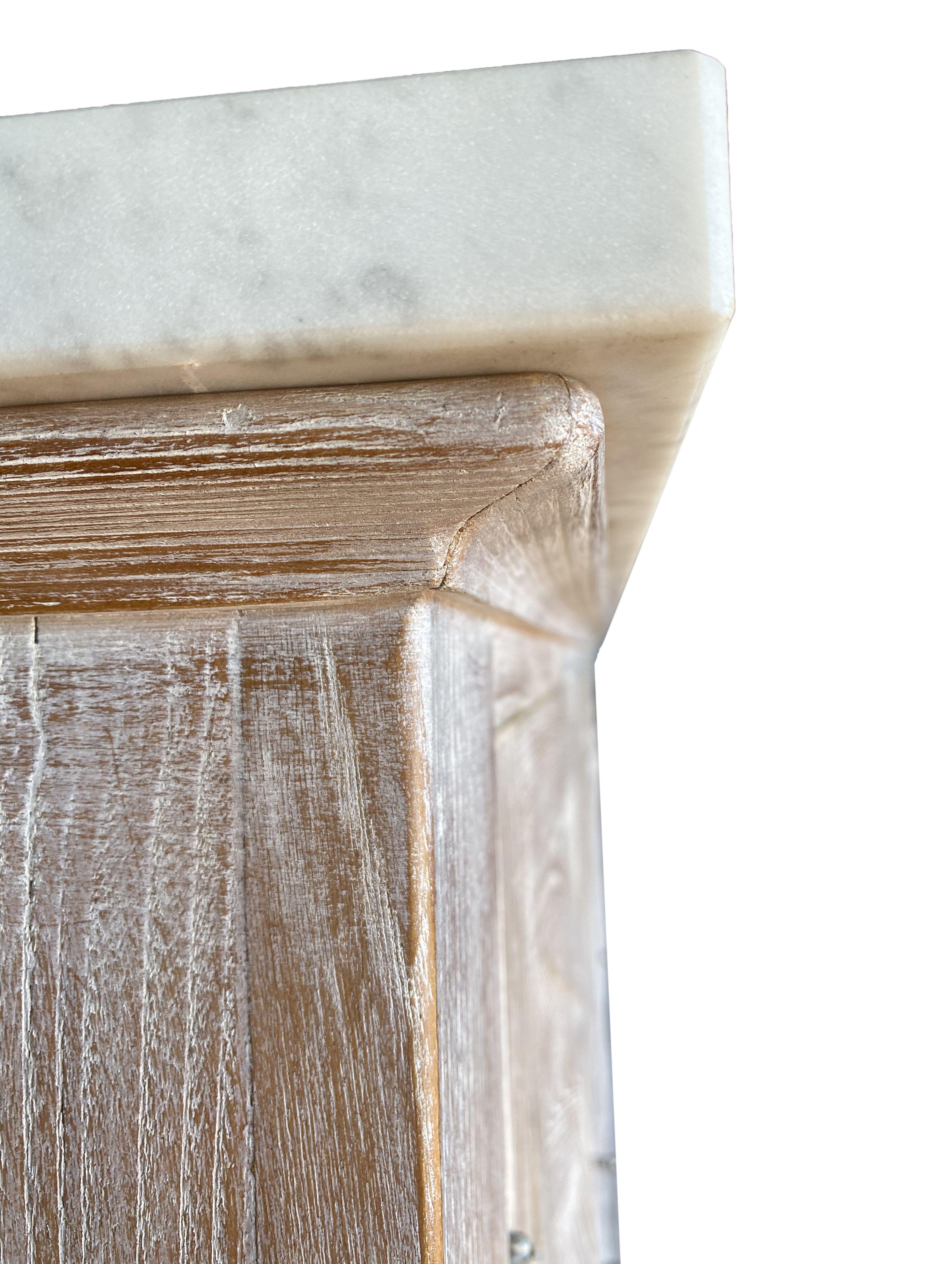 Meuble de rangement de style méditerranéen ALPI finition Dolomiti et marbre de Carrare, tailles en option en vente 6