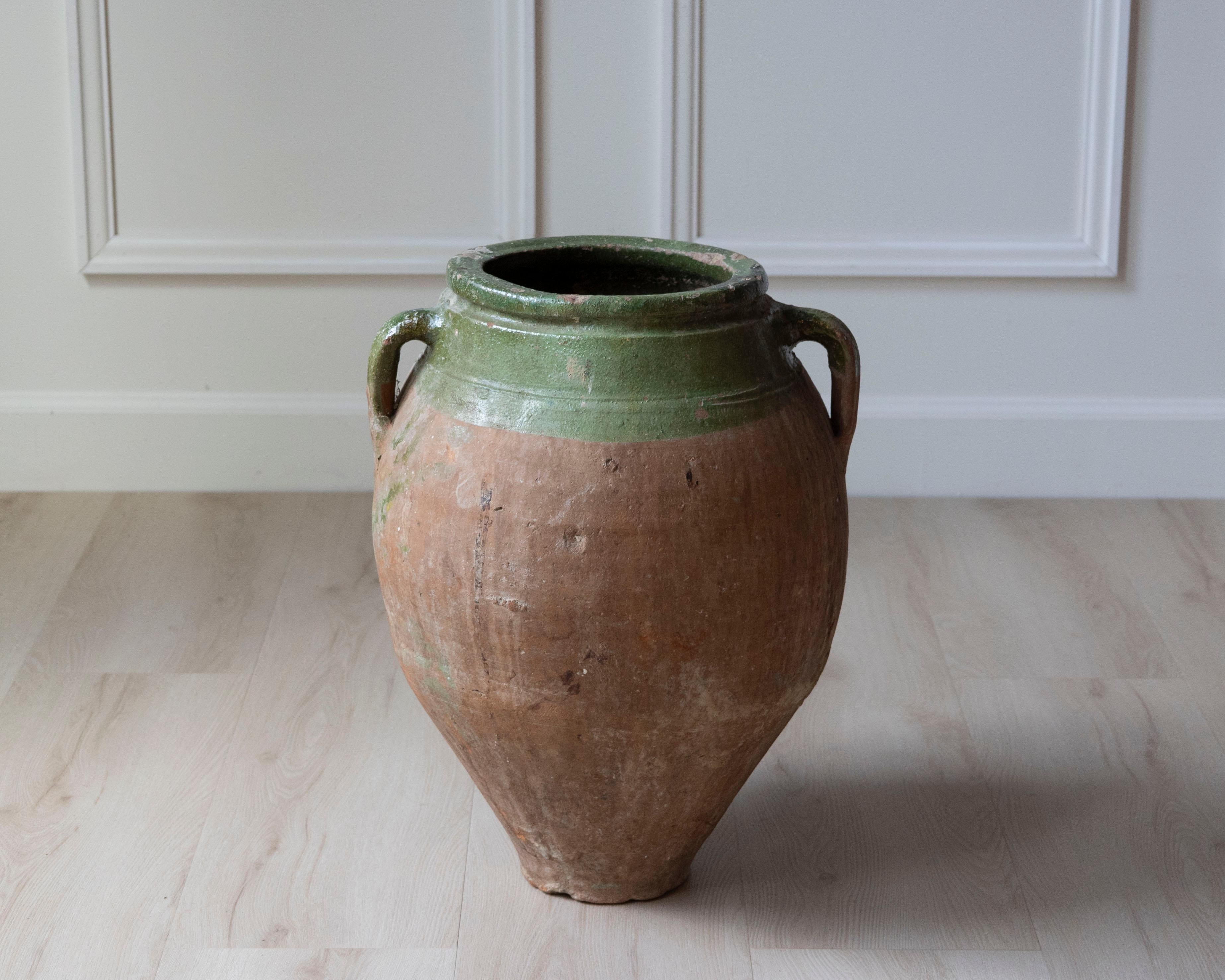 Mediterranean Terracotta Jar with Green Glazed Rim, 19th Century For Sale 2