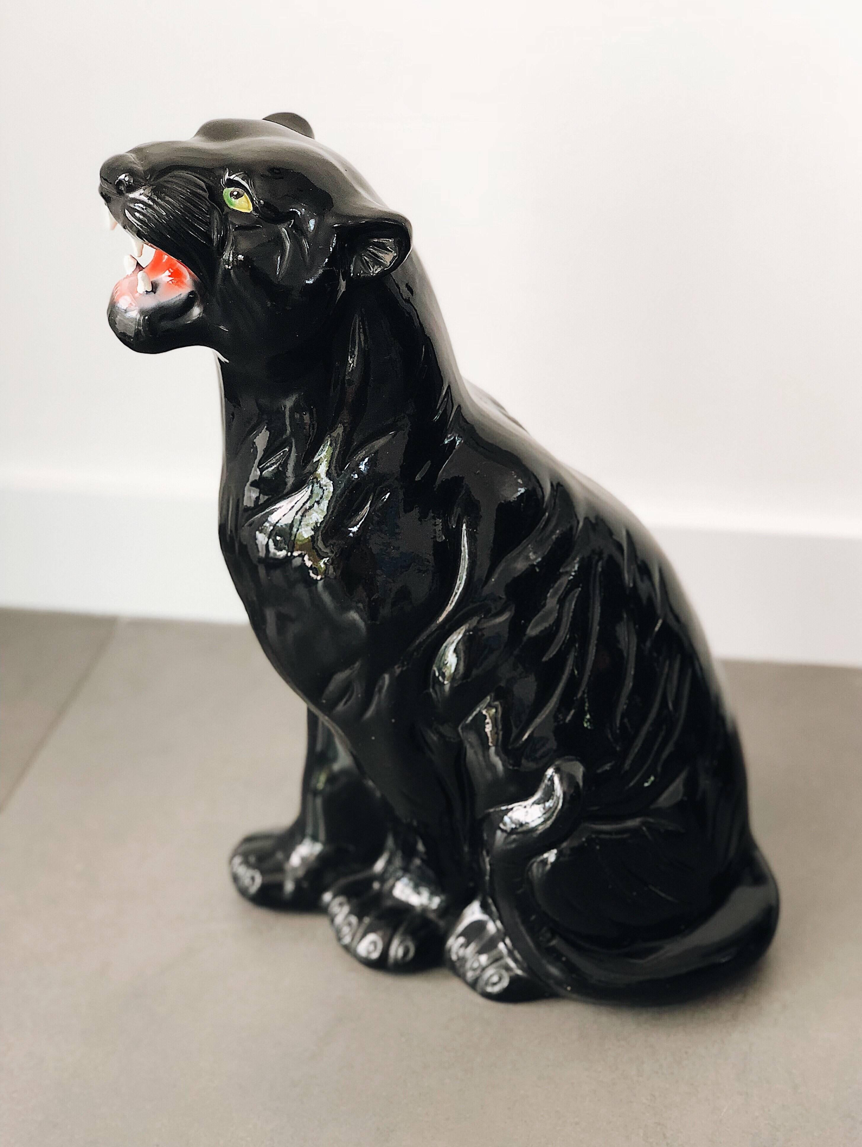 Mid-Century Modern Sculpture en céramique de taille moyenne en forme de panthère noire:: Italie:: années 1960