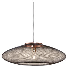 Lampe suspendue UFO noire moyenne de l'Atelier Robotiq