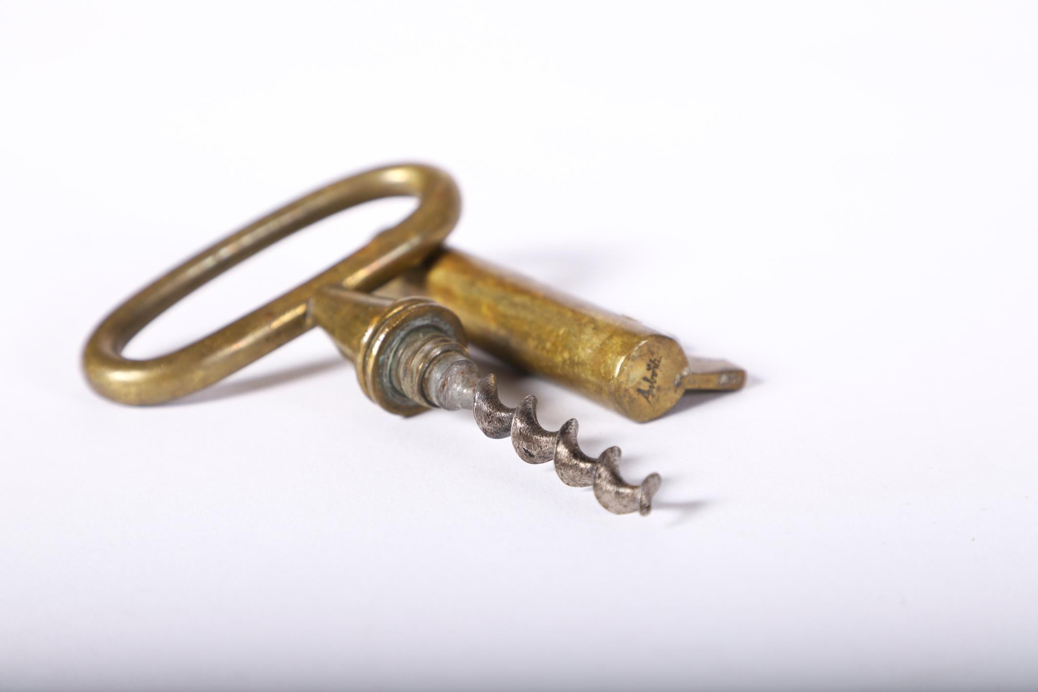 Medium Carl Auböck Brass Corkscrew in a Key Shape In Excellent Condition For Sale In Vienna, Vienna
