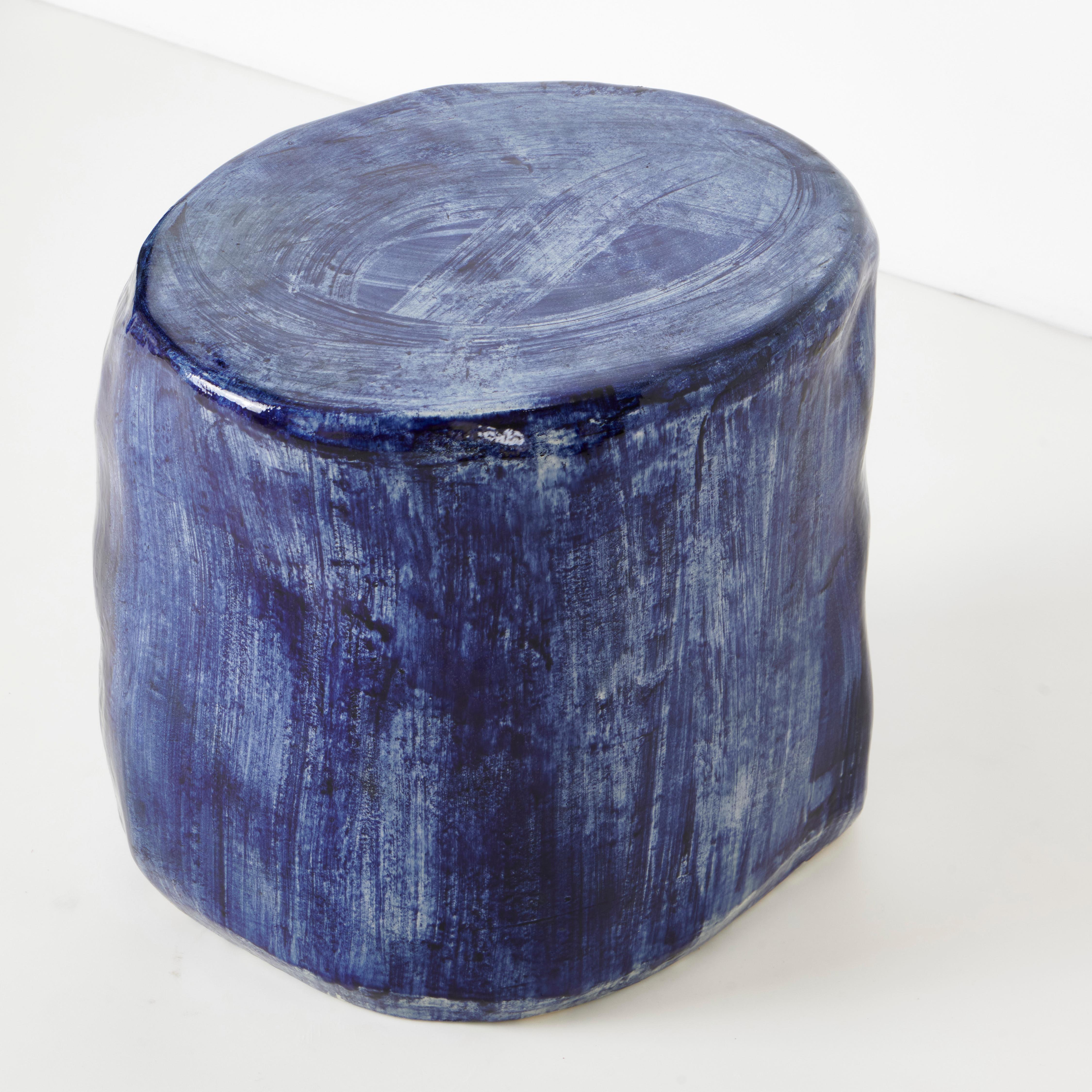 Medium Ceramic Side Table  In New Condition For Sale In Macieira de Sarnes, PT