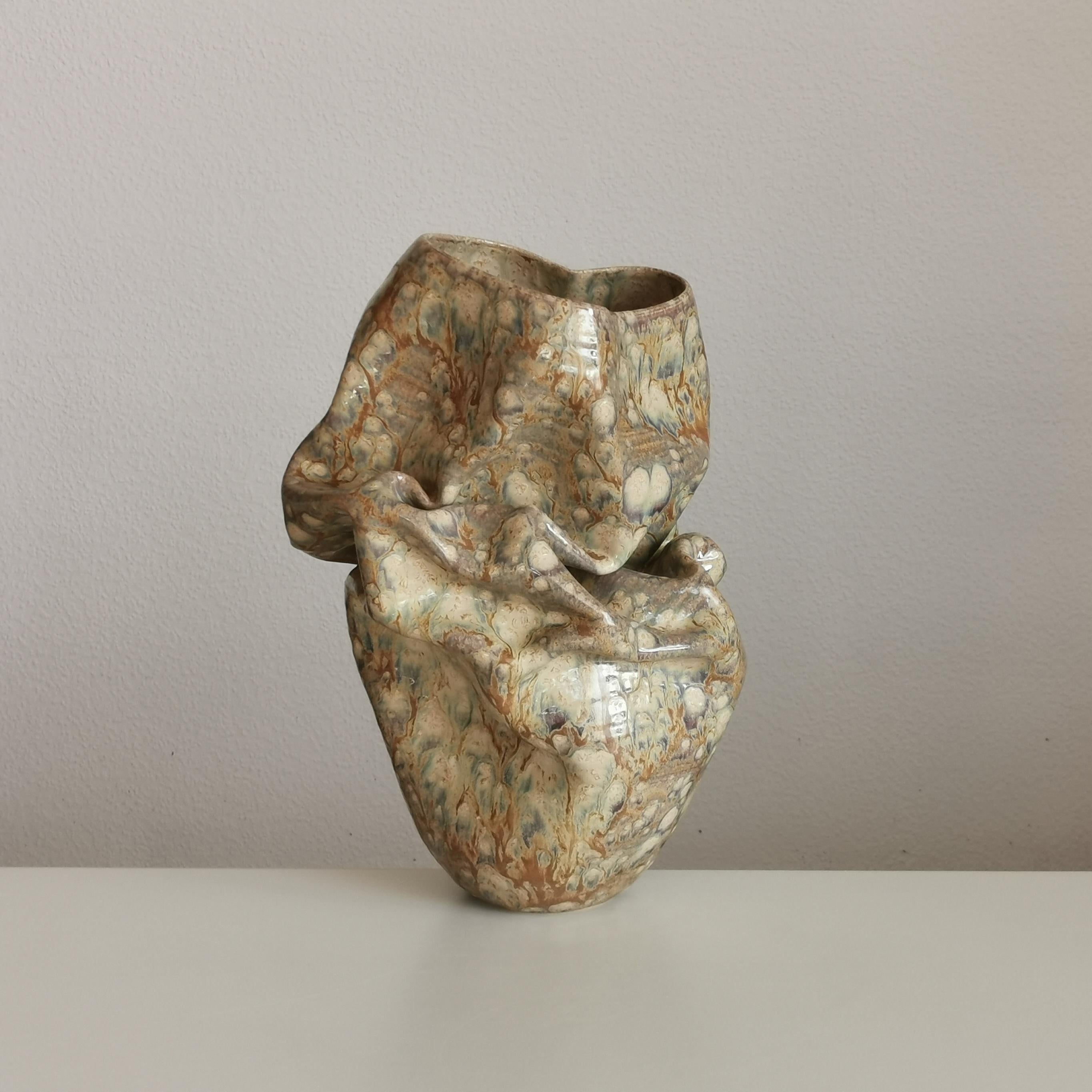 Medium Collapsed Crumpled Form with Desert Dust Glaze, Vessel N.127, Interior Sculpture, Objet D'Art

Vessel from ceramic artist Nicholas Arroyave-Portela.

White St.Thomas clay, stoneware glazes, multi fired to cone 6 (1223 degrees)

Made in