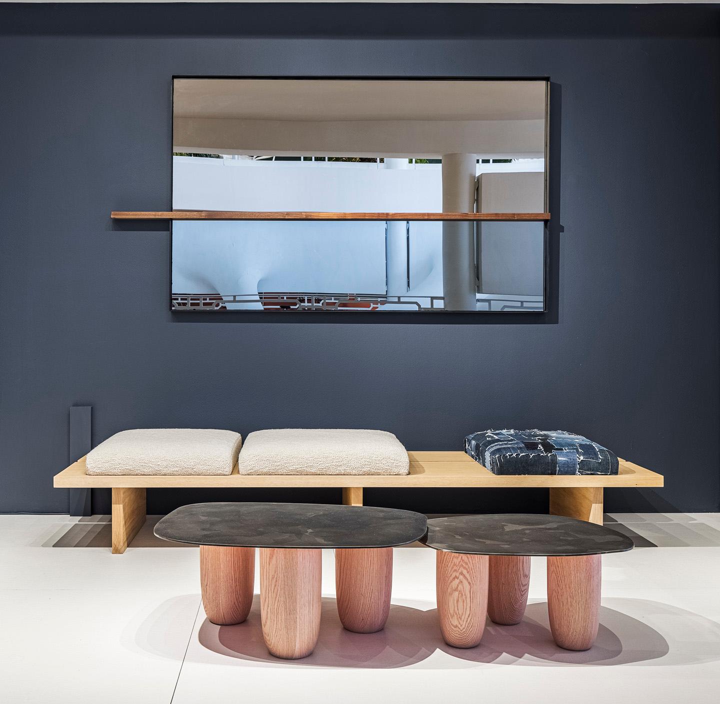 Minimaliste Table basse Sumo contemporaine moyenne en acier et chêne de Vivian Carbonell en vente