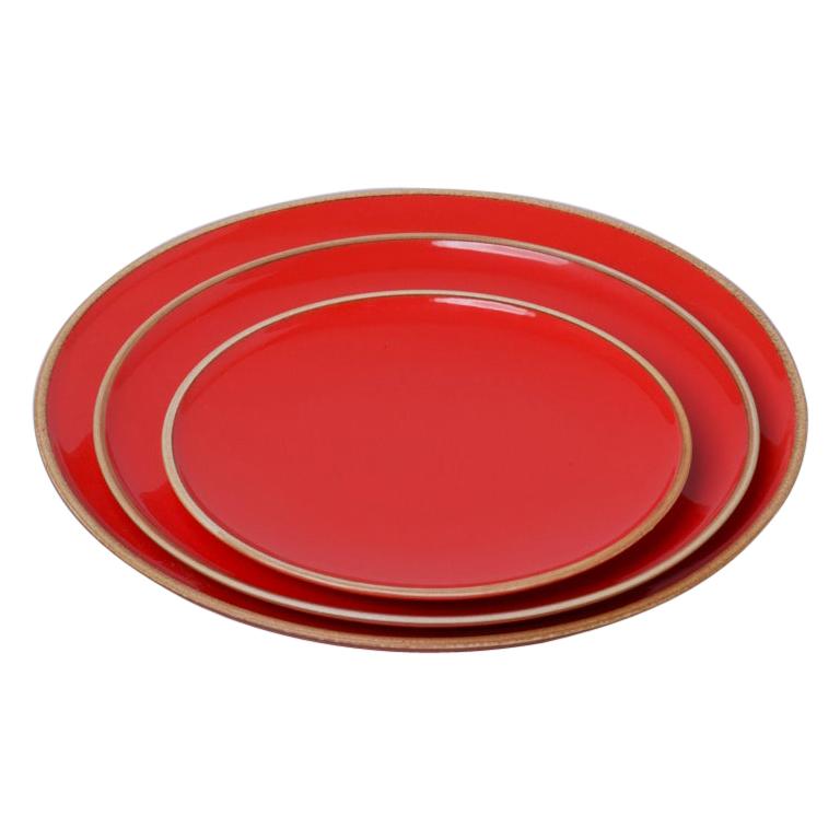 Medium Coral Red Glazed Porcelain Hermit Plate with Rustic Rim