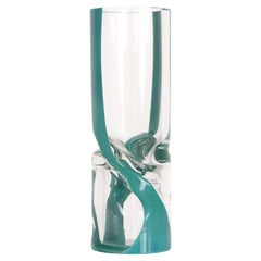 Mittlere Vase aus gepresstem Glas: Jade und klares mundgeblasenes Glas von Avram Rusu STUDIO
