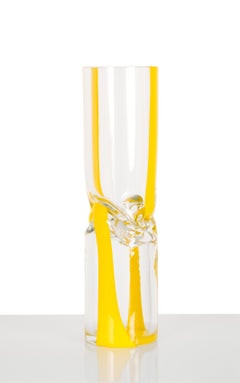 Vase moyen en verre pilé : Verre soufflé à la main Lemon & Clear par AVRAM RUSU STUDIO