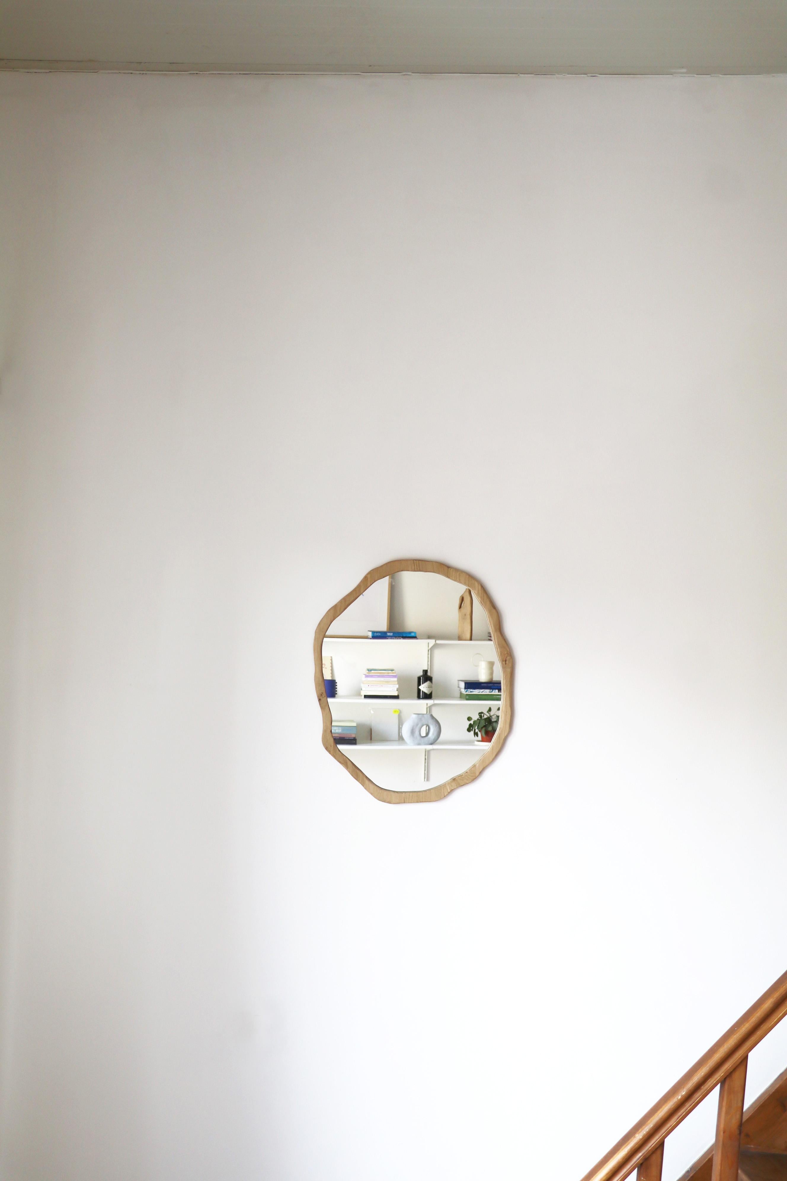 Medium Dark Varnish Ondulation Mirror by Alice Lahana Studio In New Condition In Geneve, CH