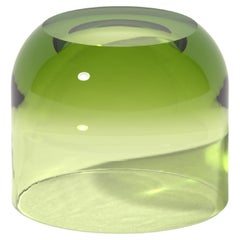 Table d'appoint Medium Dew Drop en Honeydew, résine translucide, par Ian Cochran