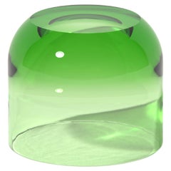 Table d'appoint Medium Dew Drop en vert Mante, résine translucide, par Ian Cochran