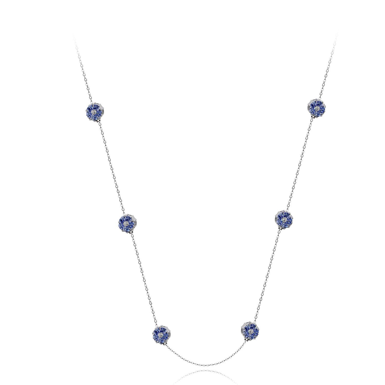 Modern Medium Doublesided Blossom Chain Necklace For Sale