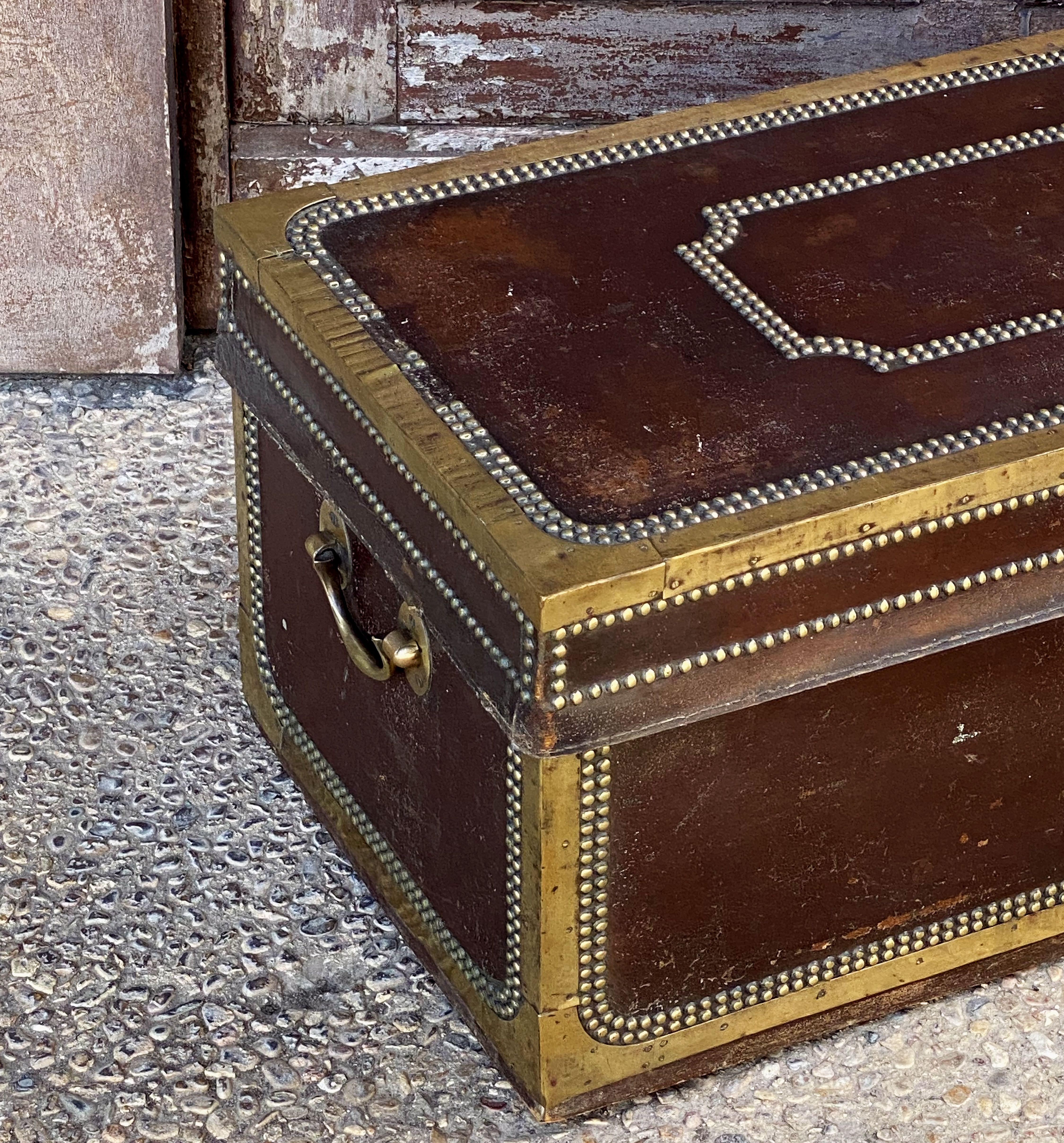 English Campaign Trunk of Brass-Bound Leather and Camphor Wood, circa 1820 For Sale 8