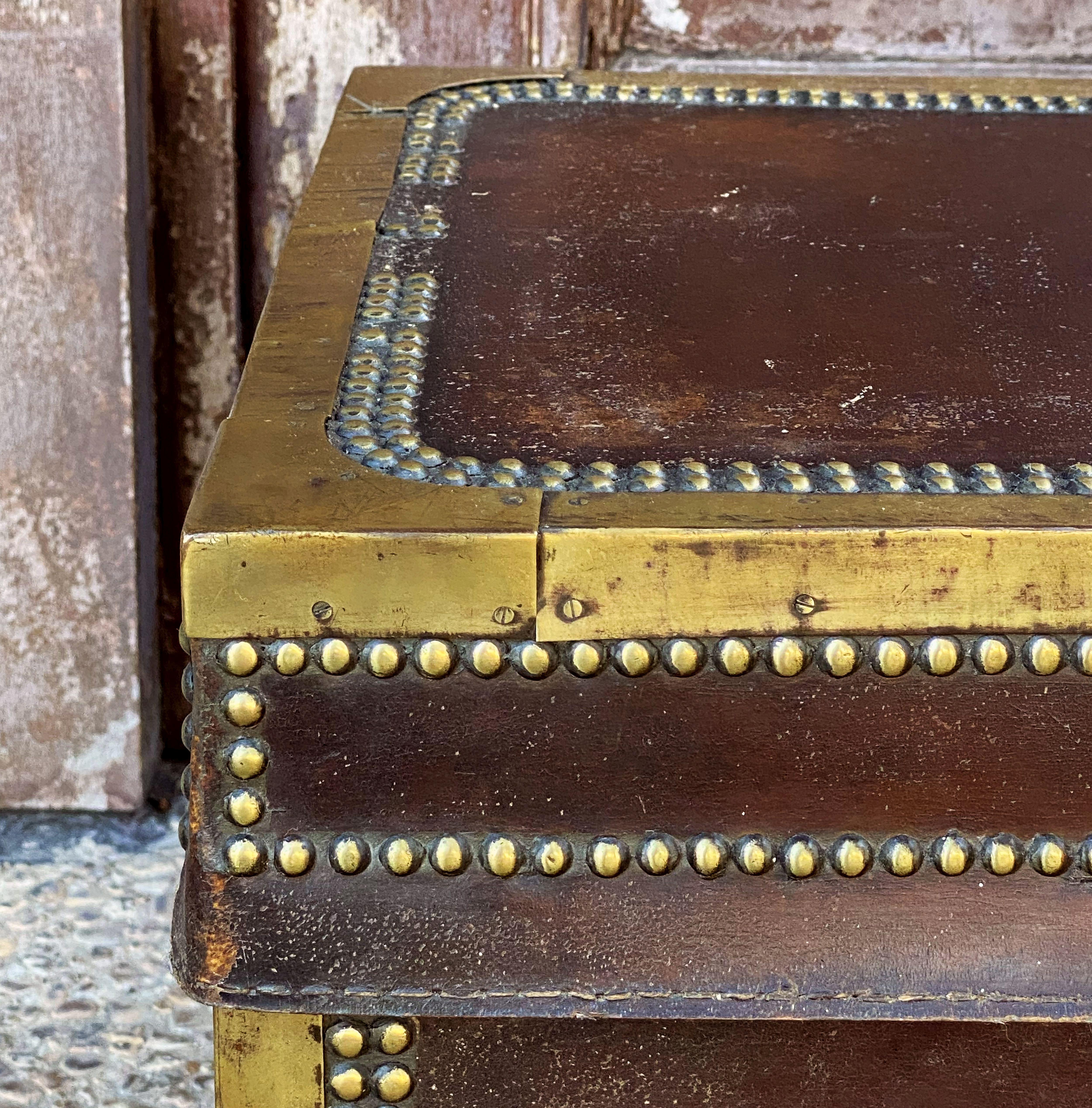 English Campaign Trunk of Brass-Bound Leather and Camphor Wood, circa 1820 For Sale 10