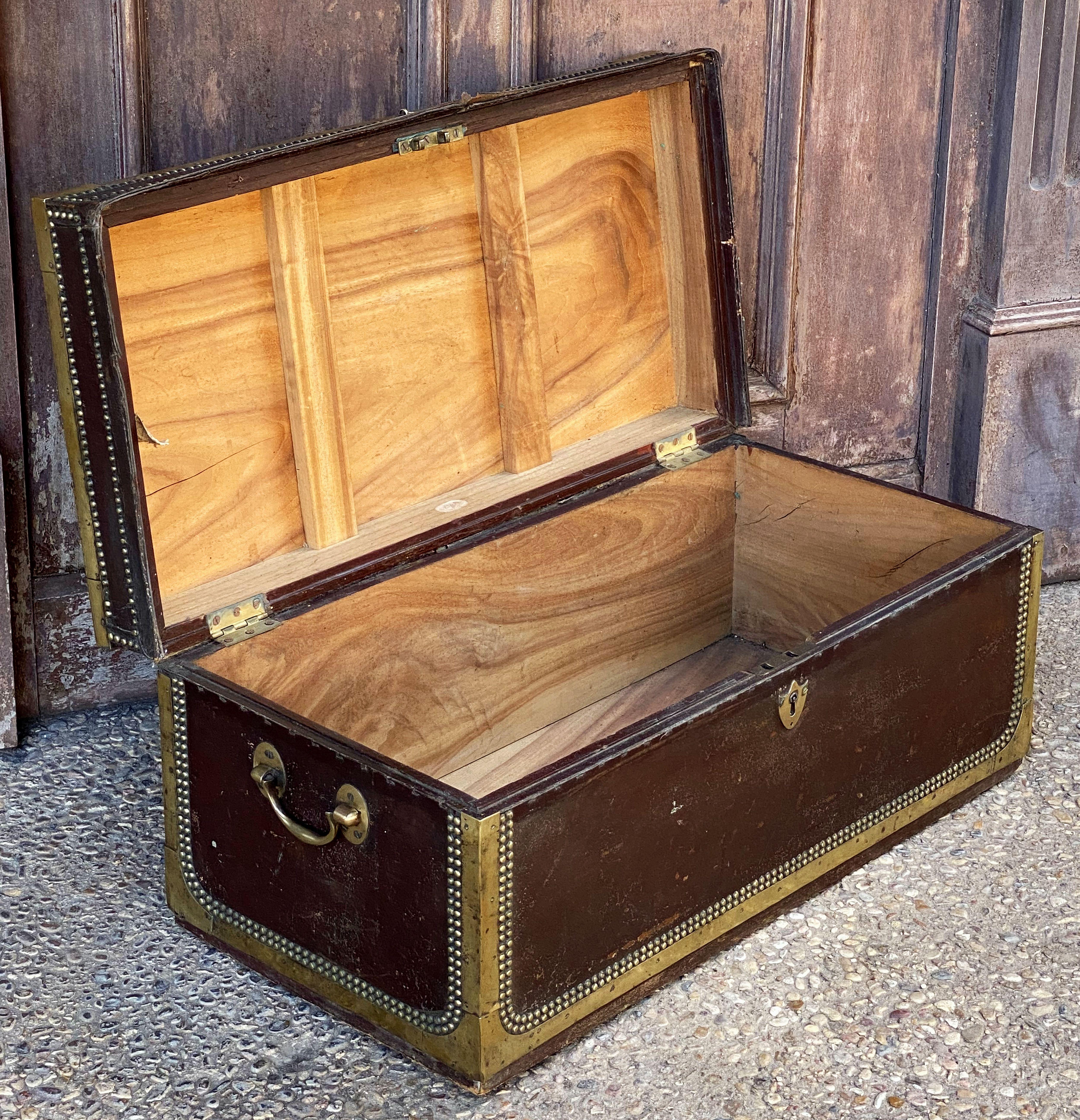 English Campaign Trunk of Brass-Bound Leather and Camphor Wood, circa 1820 In Good Condition For Sale In Austin, TX