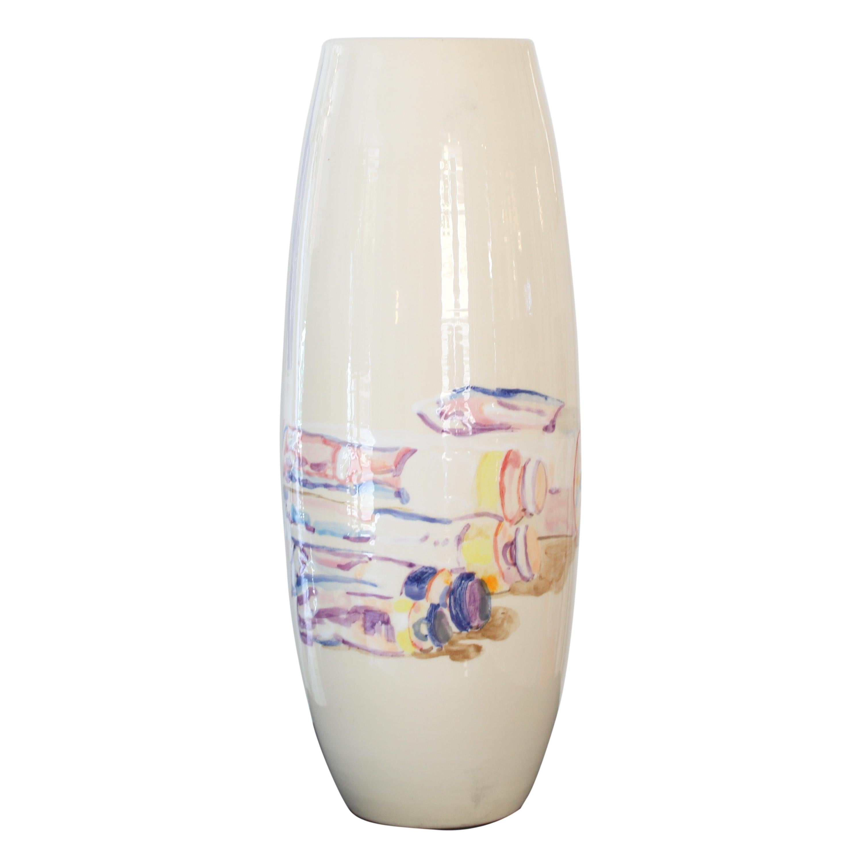 Medium F Gilot vase designed by Teresa Moro for 