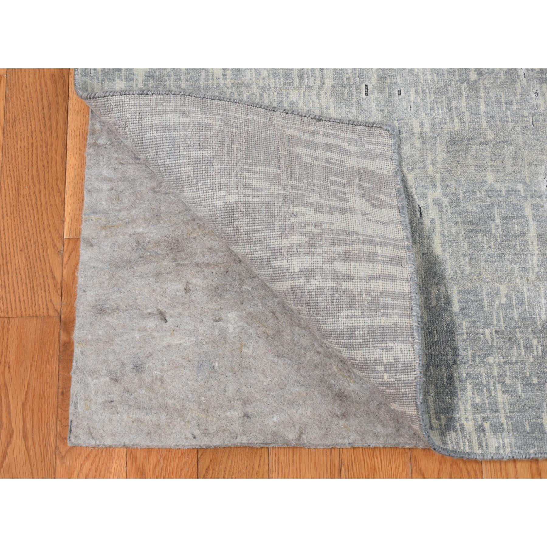Indiano Tappeto grigio medio verticale Design/One in pura seta annodato a mano 9'0