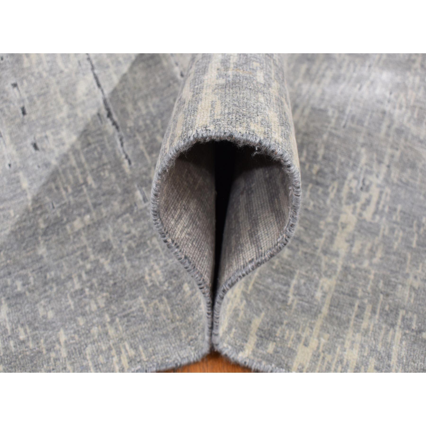 Tappeto grigio medio verticale Design/One in pura seta annodato a mano 9'0