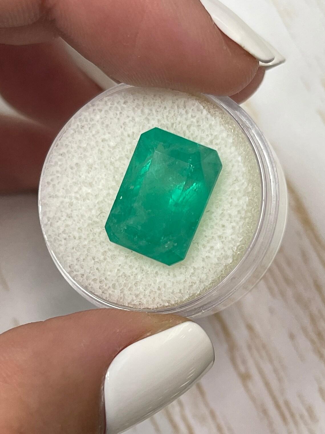 gemma di colore verde