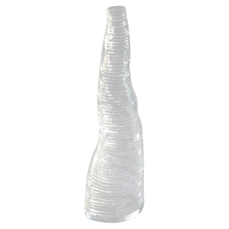 Handgefertigte Stratum Tempus-Vase aus hellem Acryl von Daan De Wit, mittelgroß im Angebot