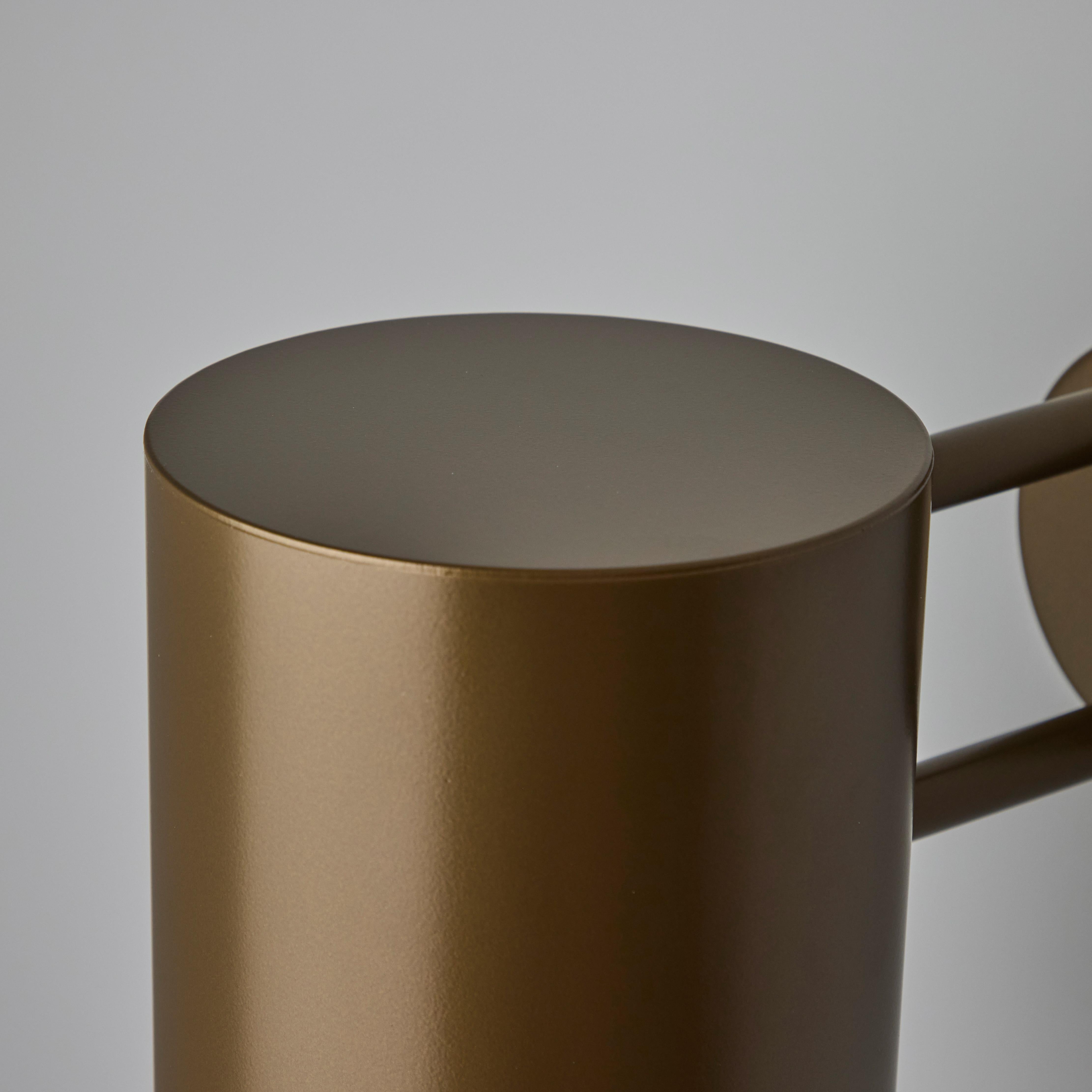 Mittelgroße Hans-Agne Jakobsson C627/110 Wandleuchter 'Rulle', braun lackiert im Angebot 1