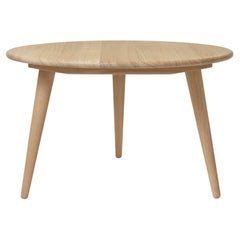 Mesa baja mediana Hans Wegner 'CH008' de roble y jabón para Carl Hansen & Son