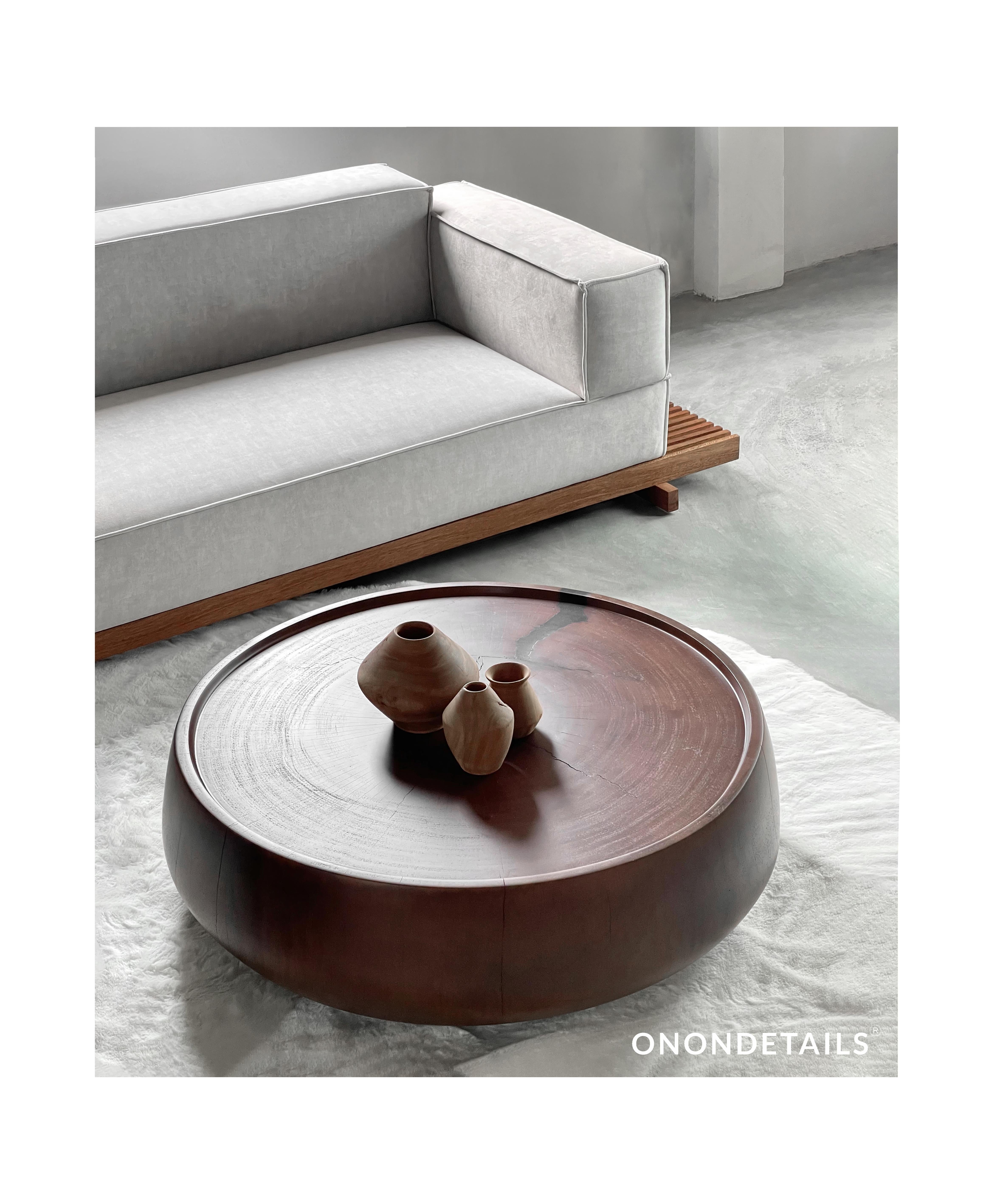 Table basse moyenne Hoàng Sa 04 by ONON DETAILS en vente 1