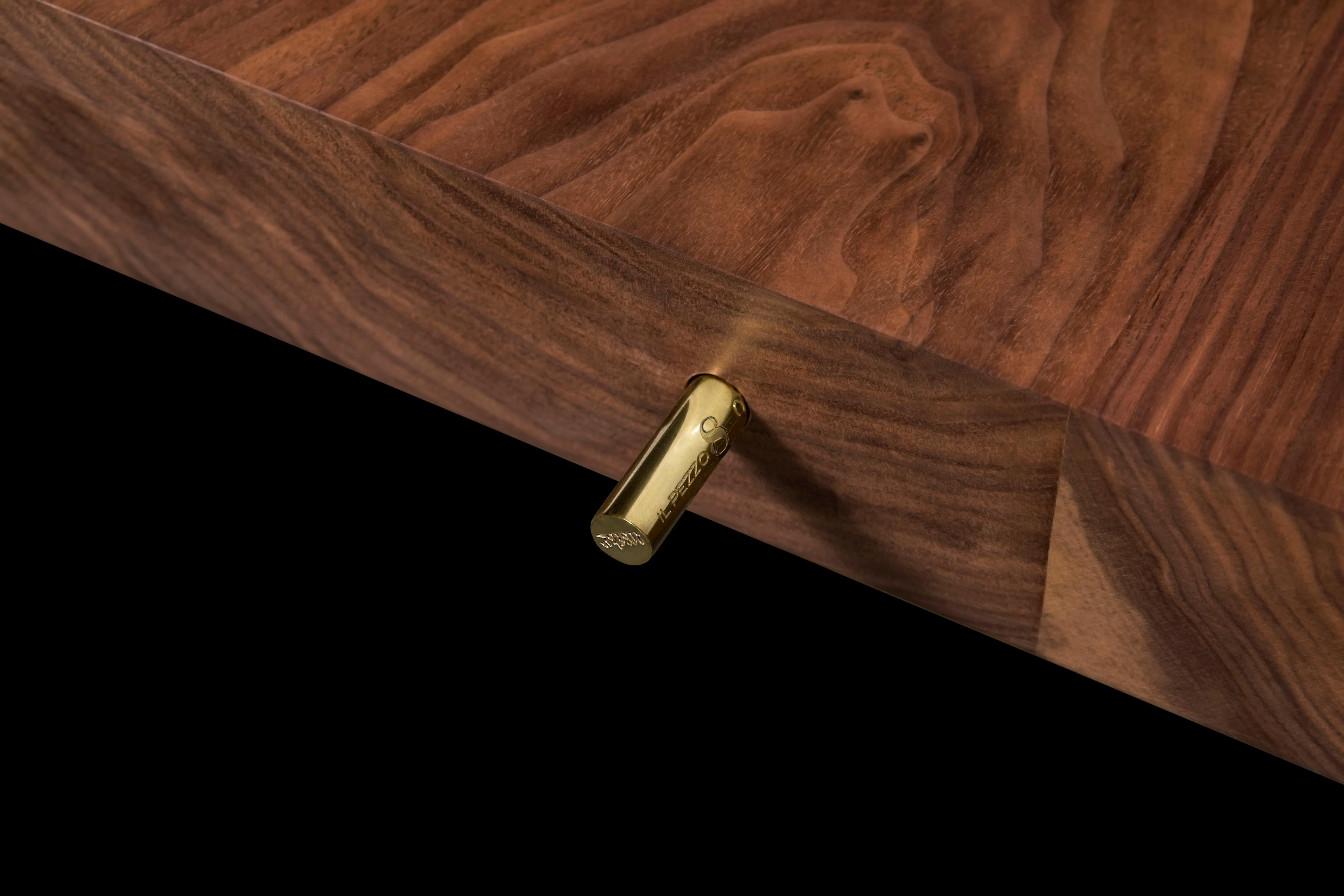 Italian Medium Il Pezzo 8 Table by Il Pezzo Mancante For Sale