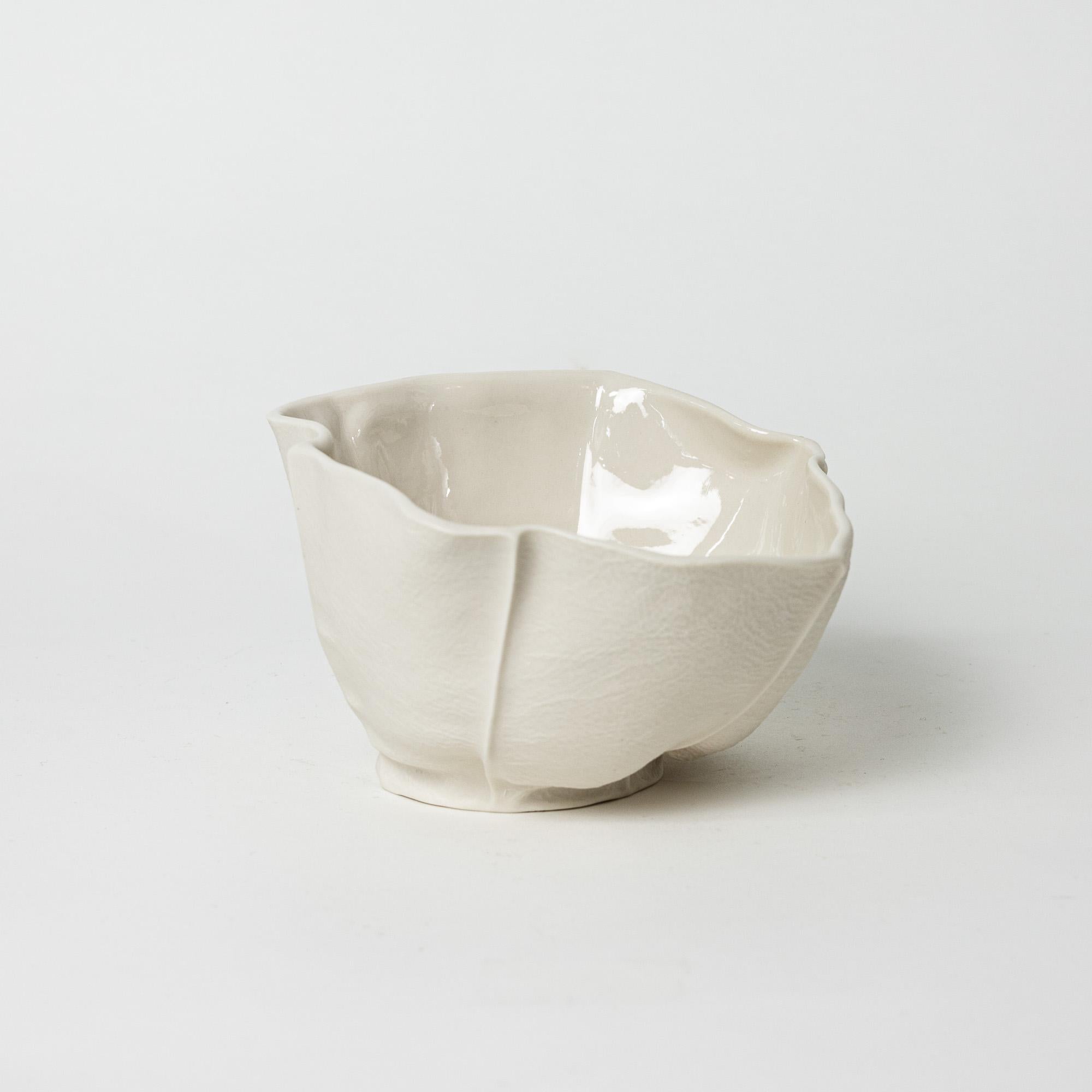 En stock, Cuenco Kawa Pequeño, Cerámica Orgánica Blanca, Bandeja de Porcelana Catchall Hecho a mano en venta