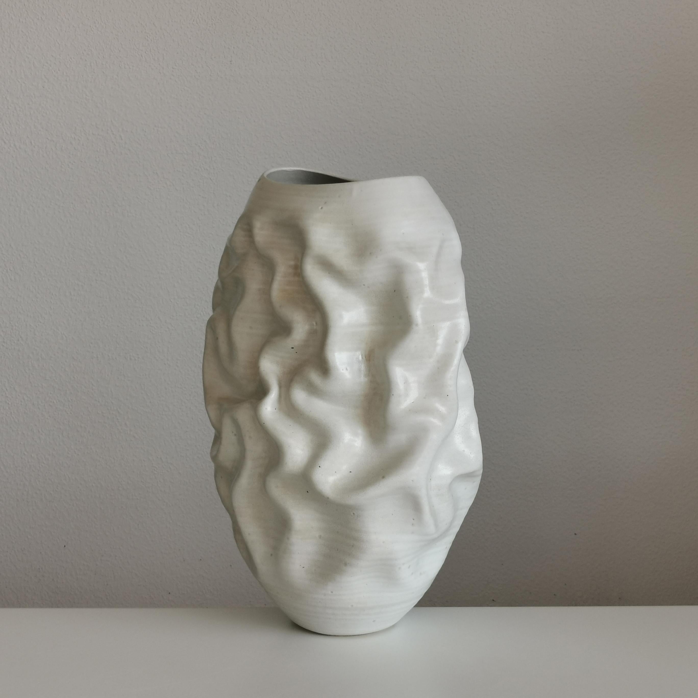 Großes weißes Dehydrated Formgefäß in dehydrierter Form, Gefäß Nr.126, Keramikskulptur im Angebot 4
